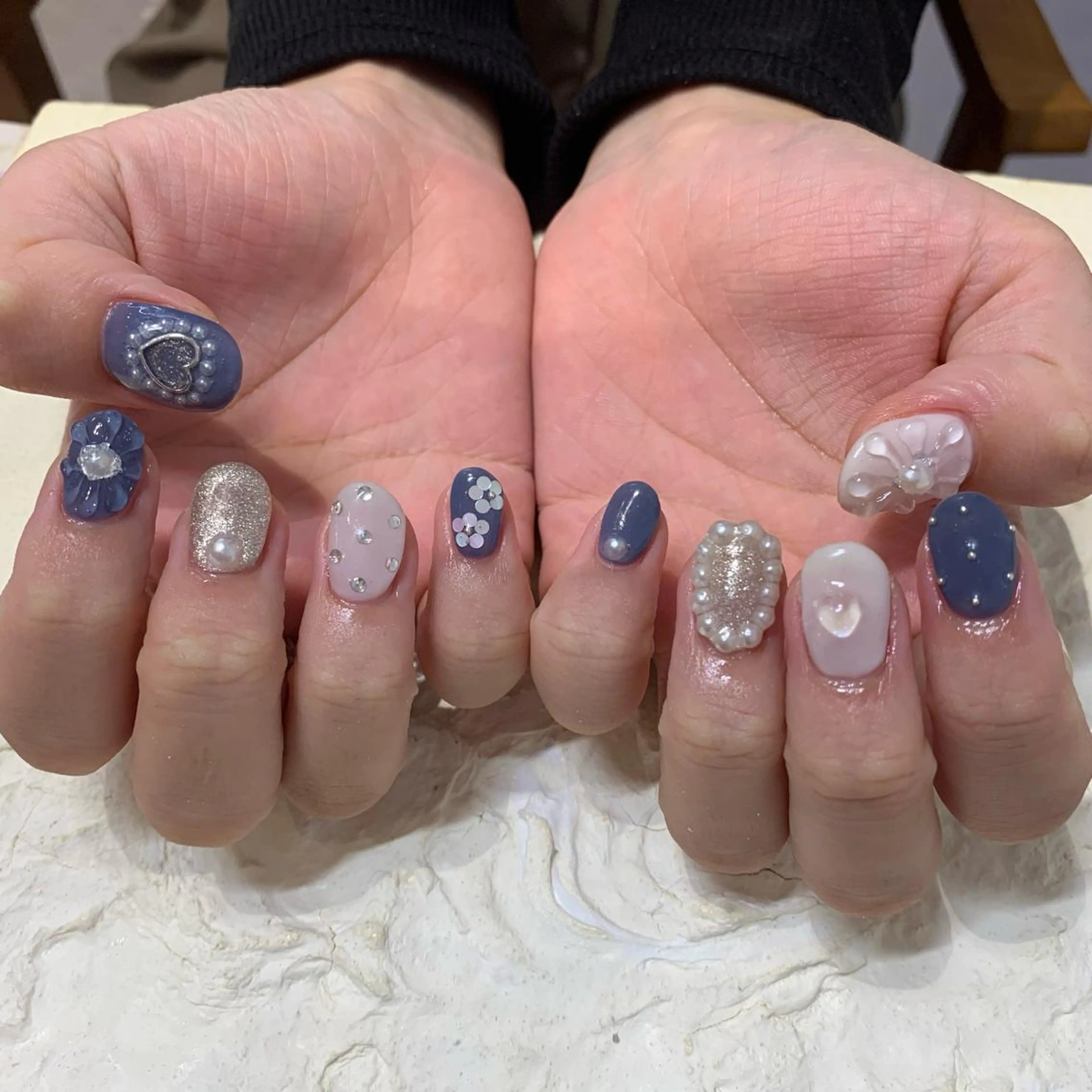 ネイル ぷっくりネイル マキノ ユイのネイルデザイン