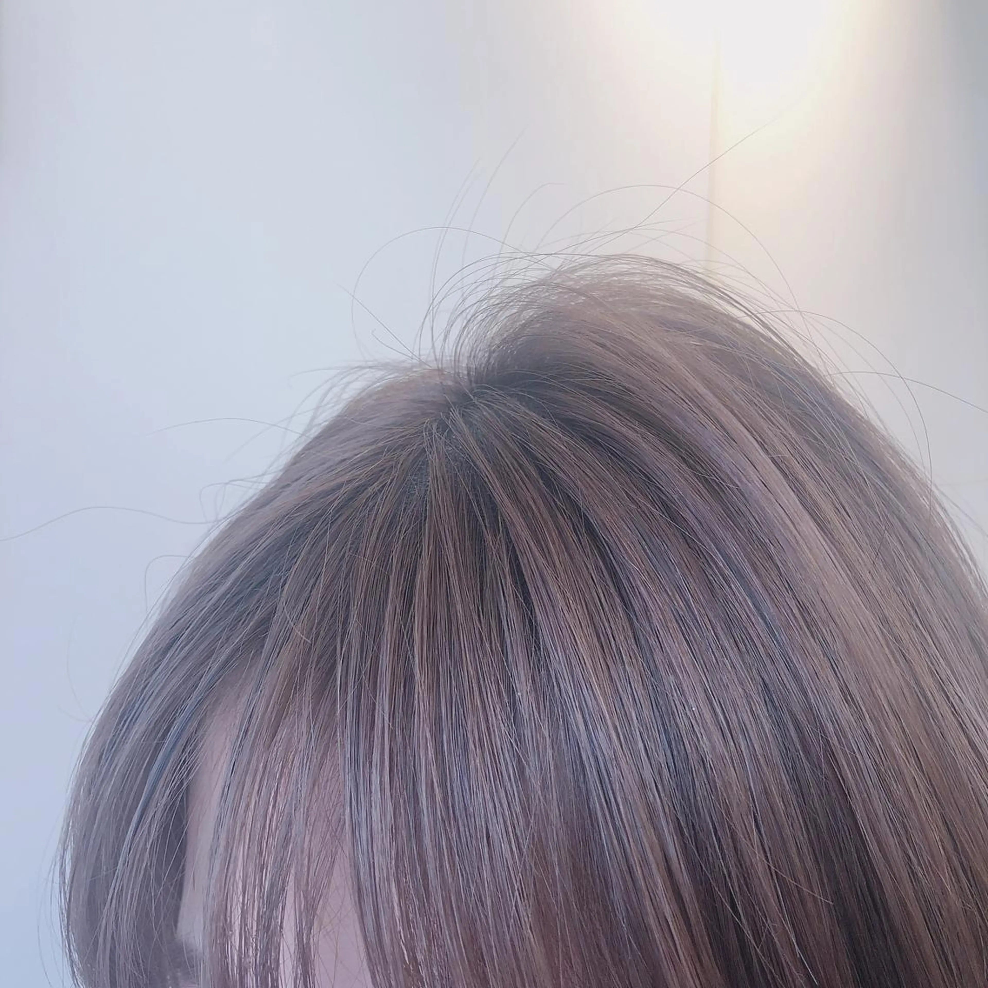 ショート カラー 顔周りの垢抜けヘア 立山愛梨のヘアスタイル