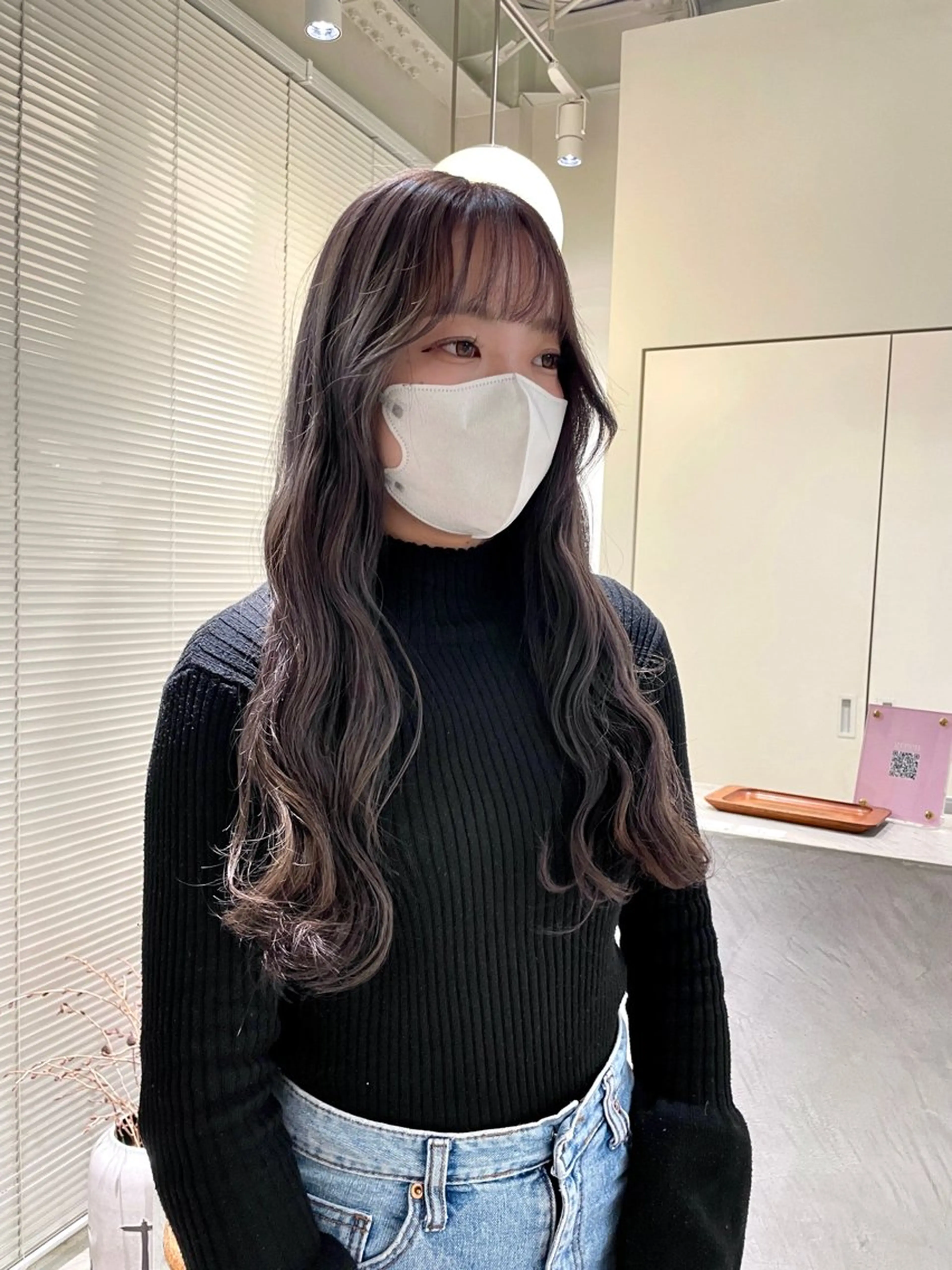 ロング カラー ヘアカラー 林 千聖のヘアスタイル