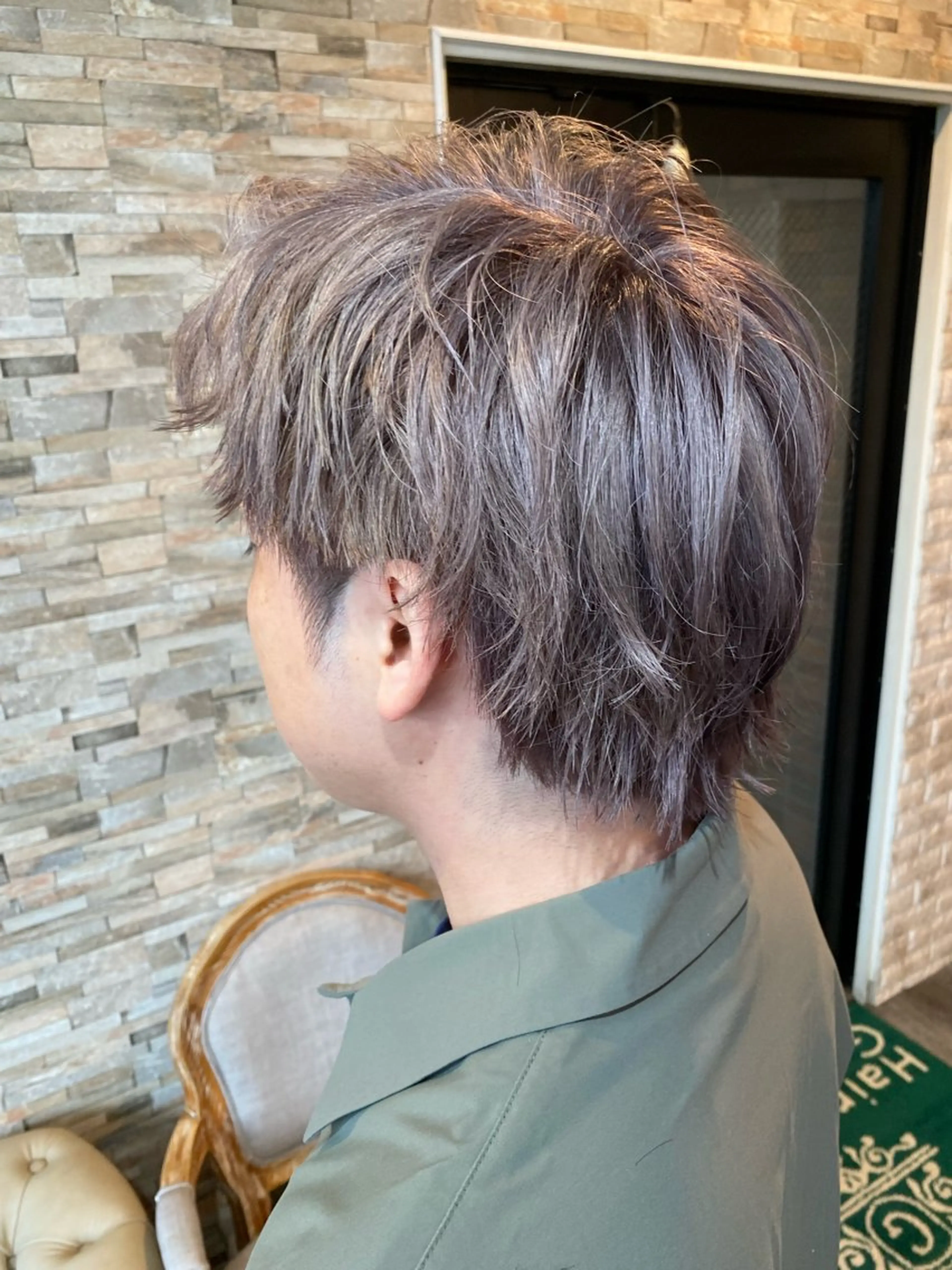 カラー メンズ メンズブリーチ ブリーチ シルバー ヘアカラー サイトウ 南柏のヘアスタイル