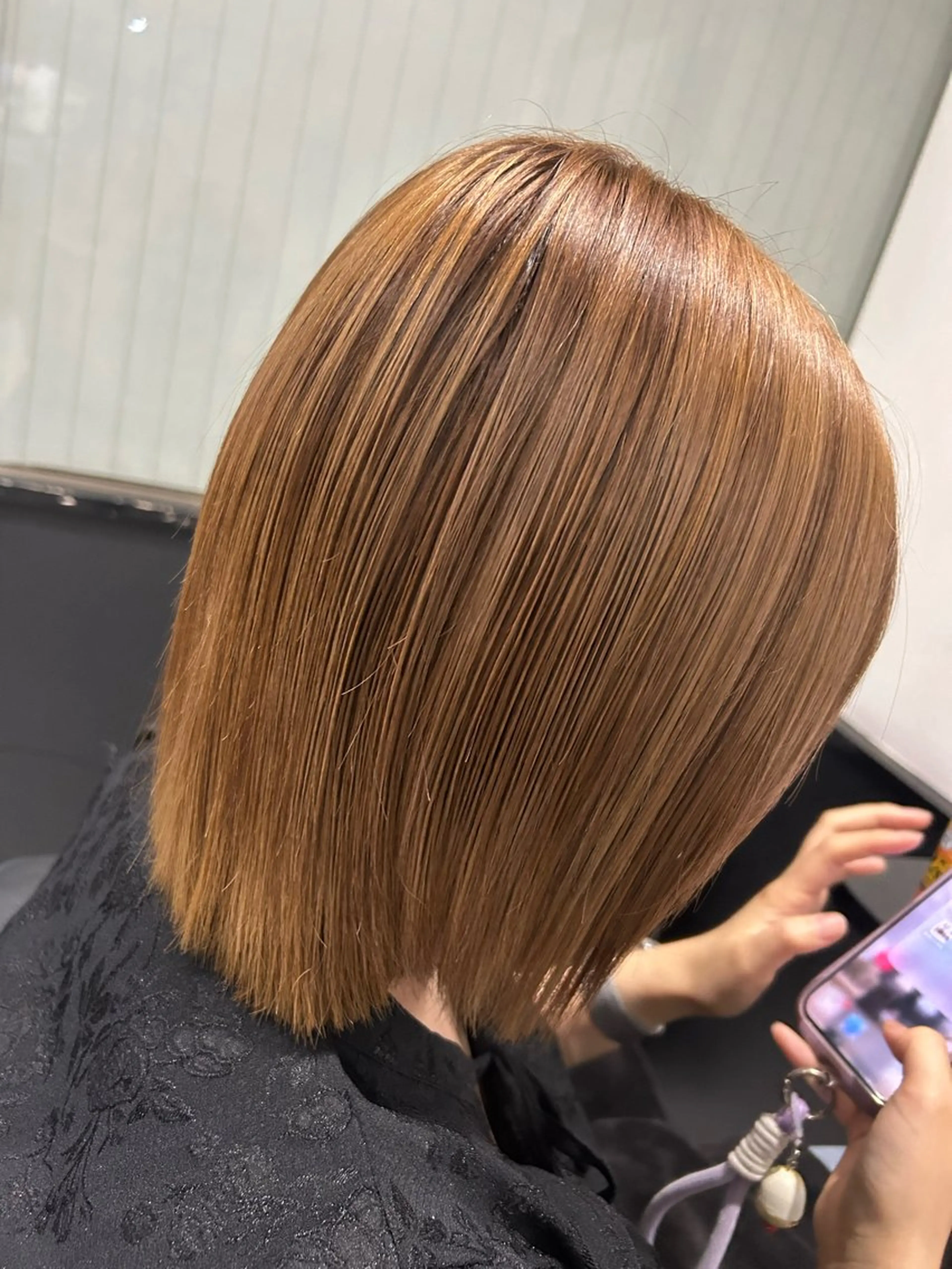 ショート カラー 長田 麻友子のヘアスタイル