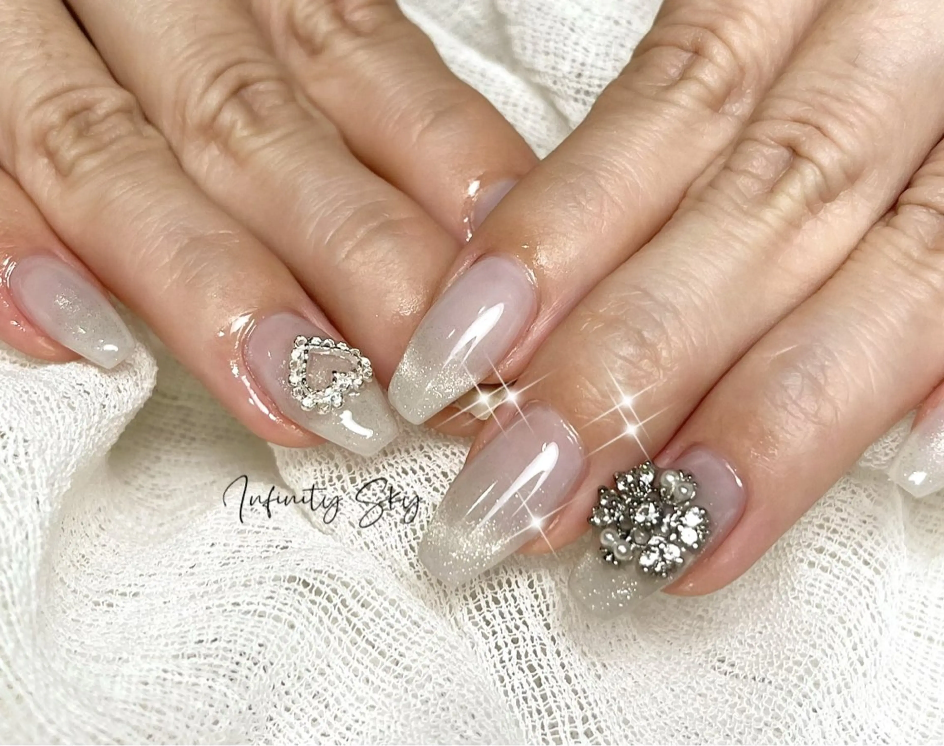 ネイル マグネットネイル ピンク パープル シンプルネイル 冬ネイル ハンドネイル infinity skyのネイルデザイン
