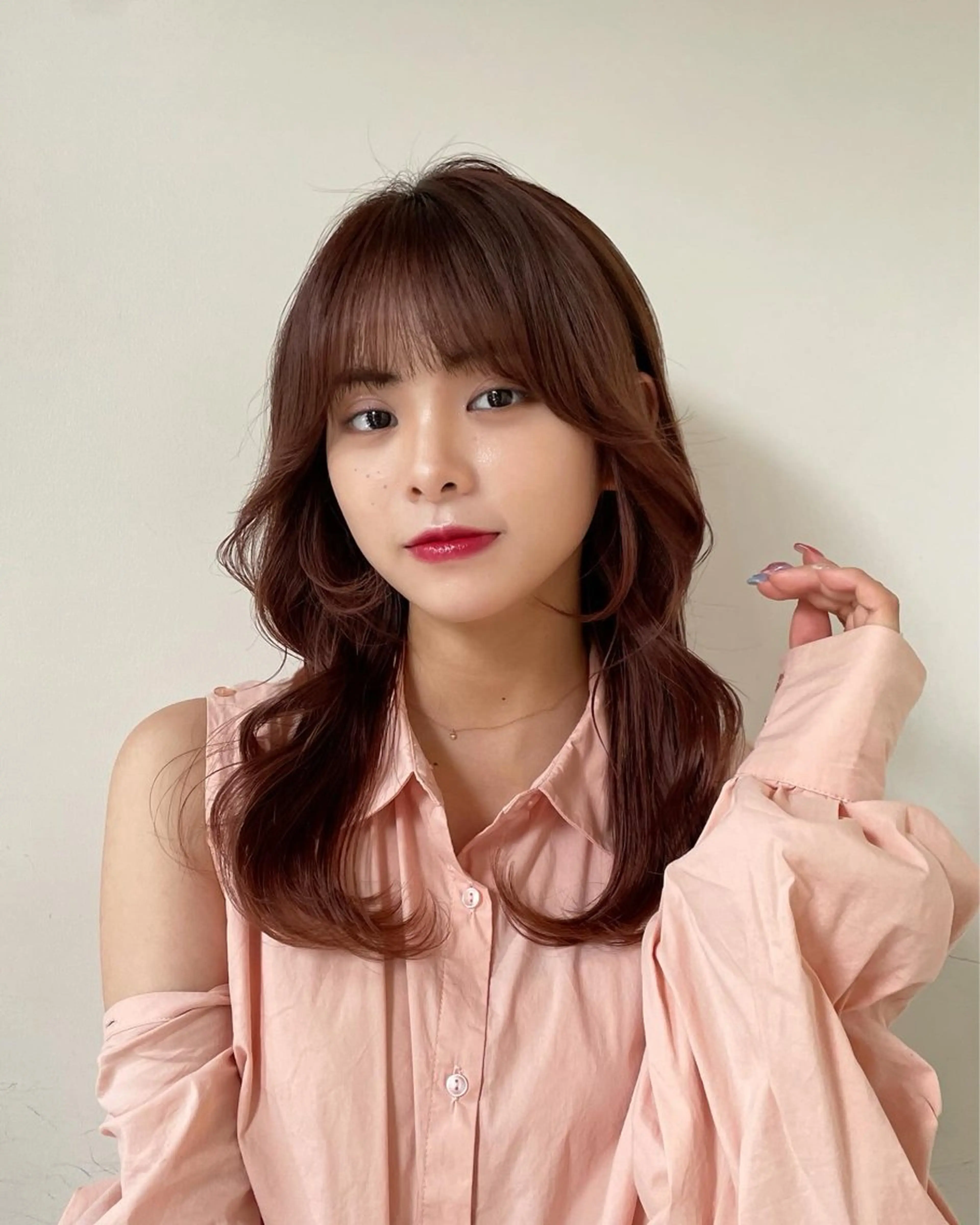 ミディアム ボブ くびれヘア ハイライト 髪質改善 レイヤーカット ❤️ショートカット ・顔周りカット❤️のヘアスタイル