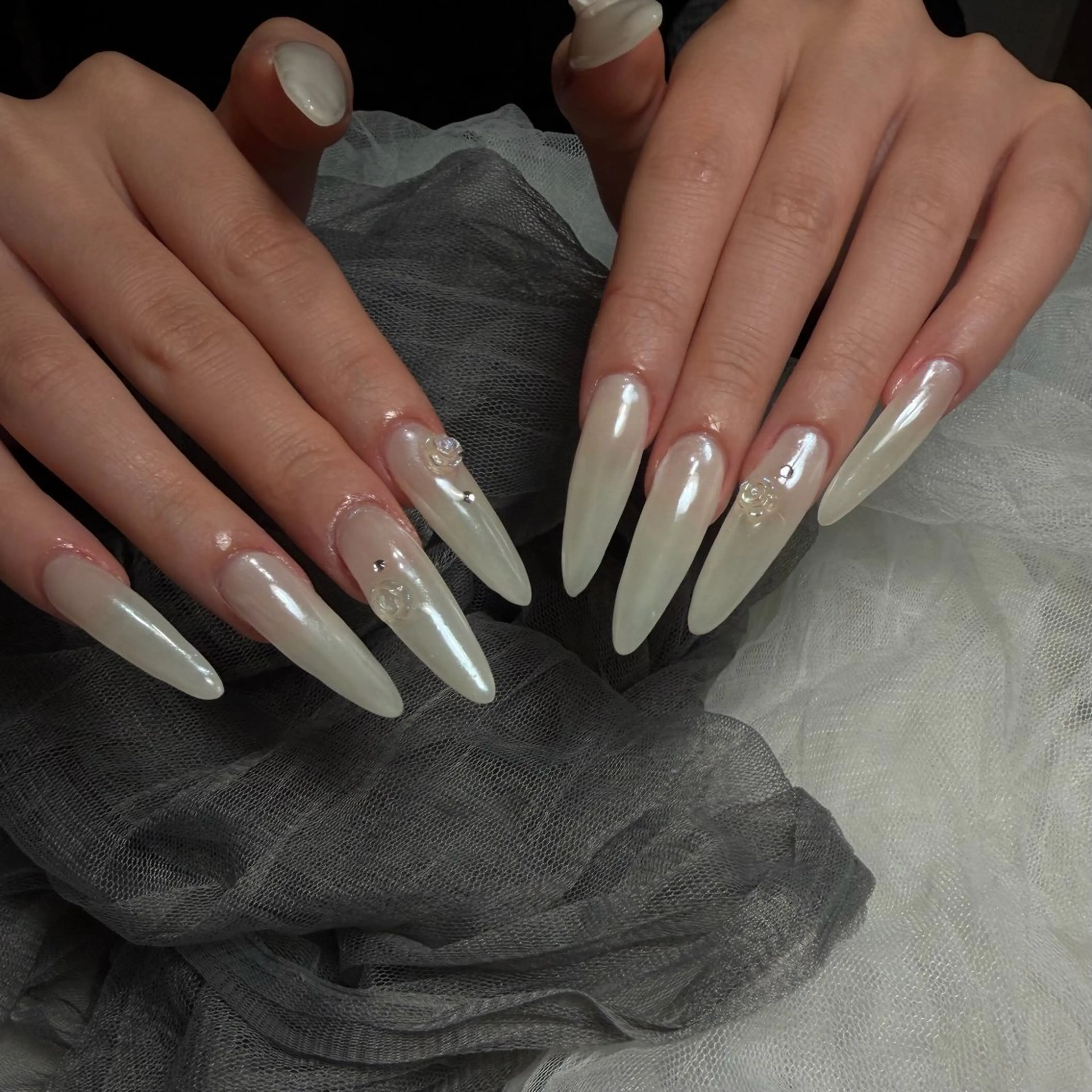 ネイル ハンドネイル 鈴木 るなのネイルデザイン