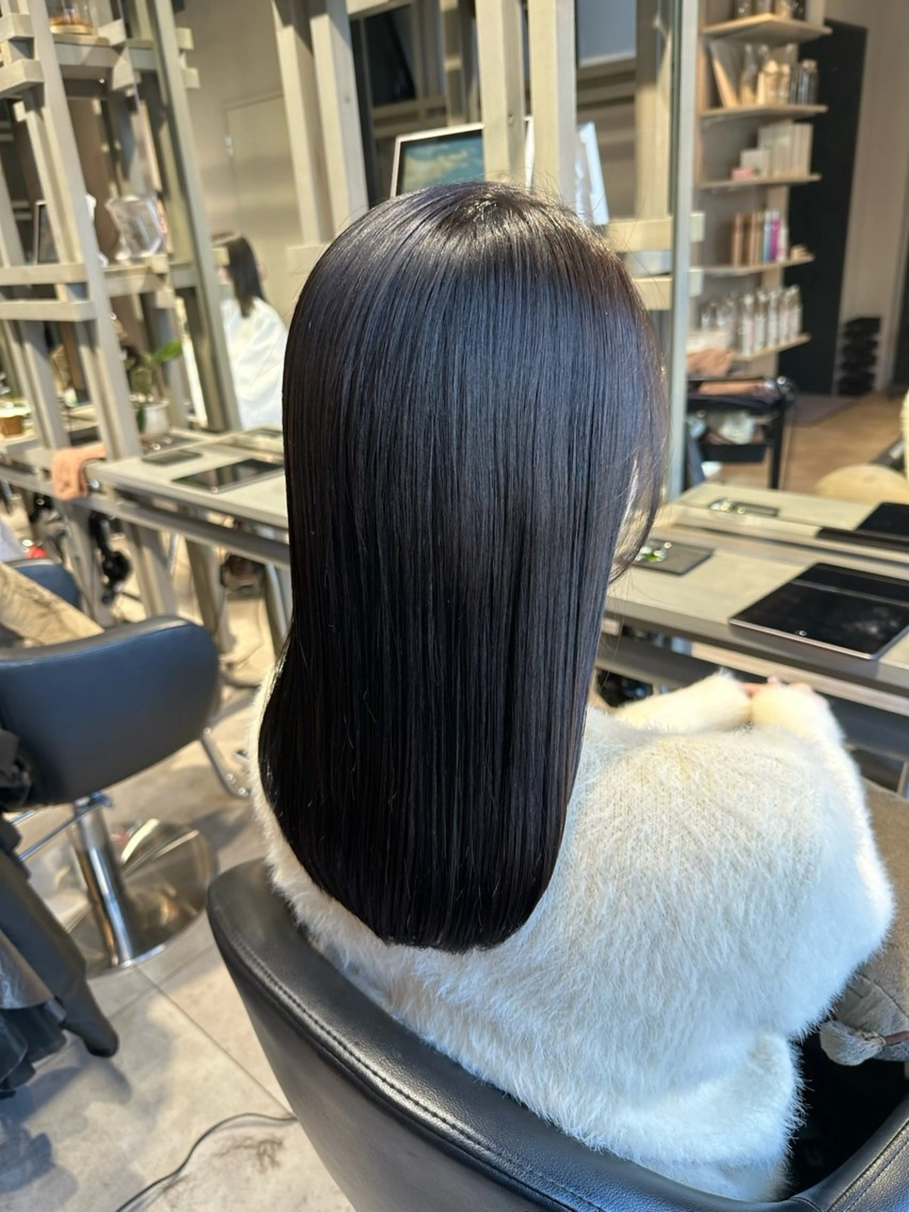 ロング カラー ハイライトカラー インナーカラー ハイライト 髪質改善 レイヤーカット カット ヘアカラー トリートメント 透明感カラー/ボブ /佐藤伶のヘアスタイル