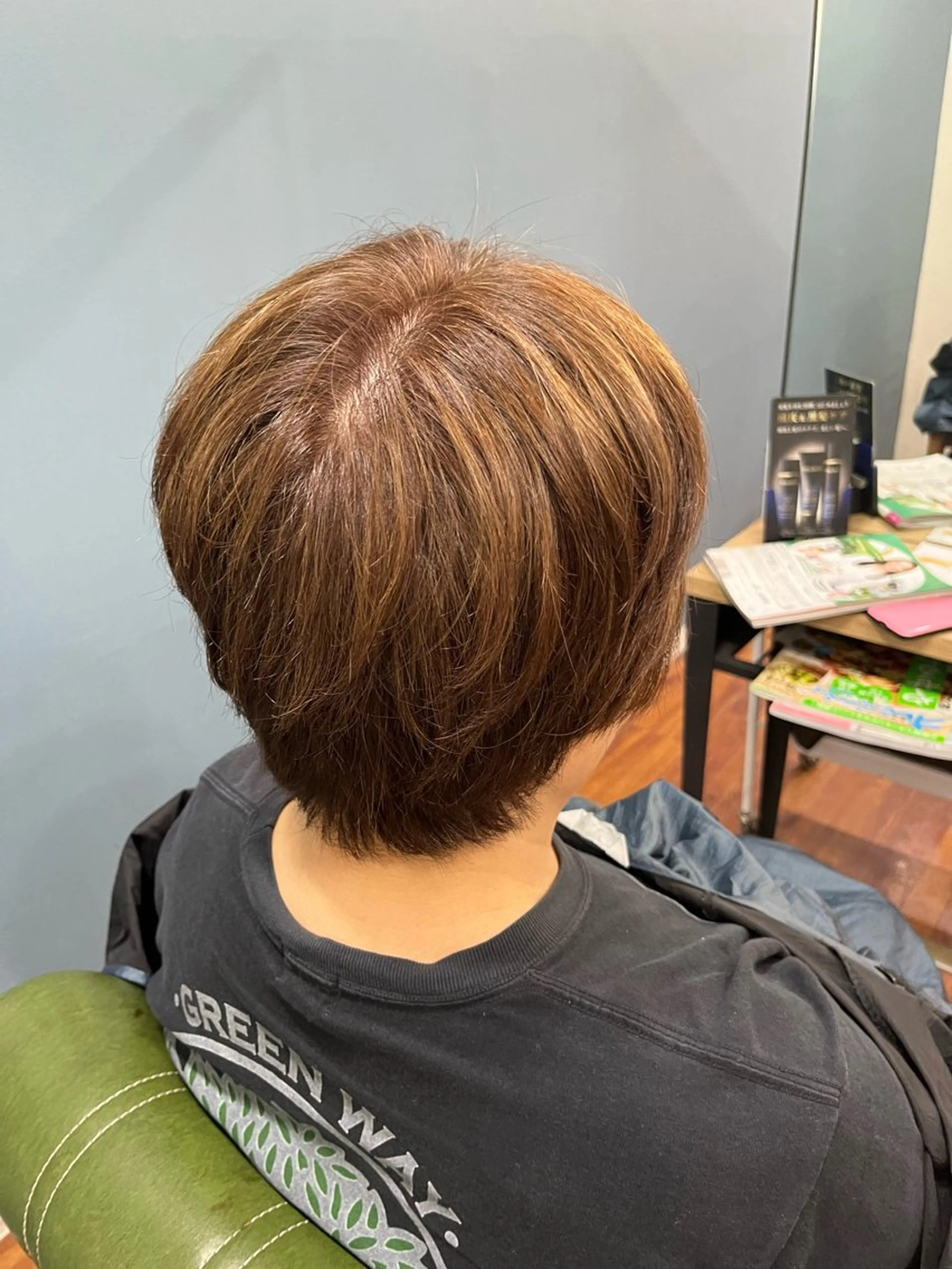 ショート カラー ブラウンカラー キャラメルブラウン ショートヘア 臼井 いづみのヘアスタイル