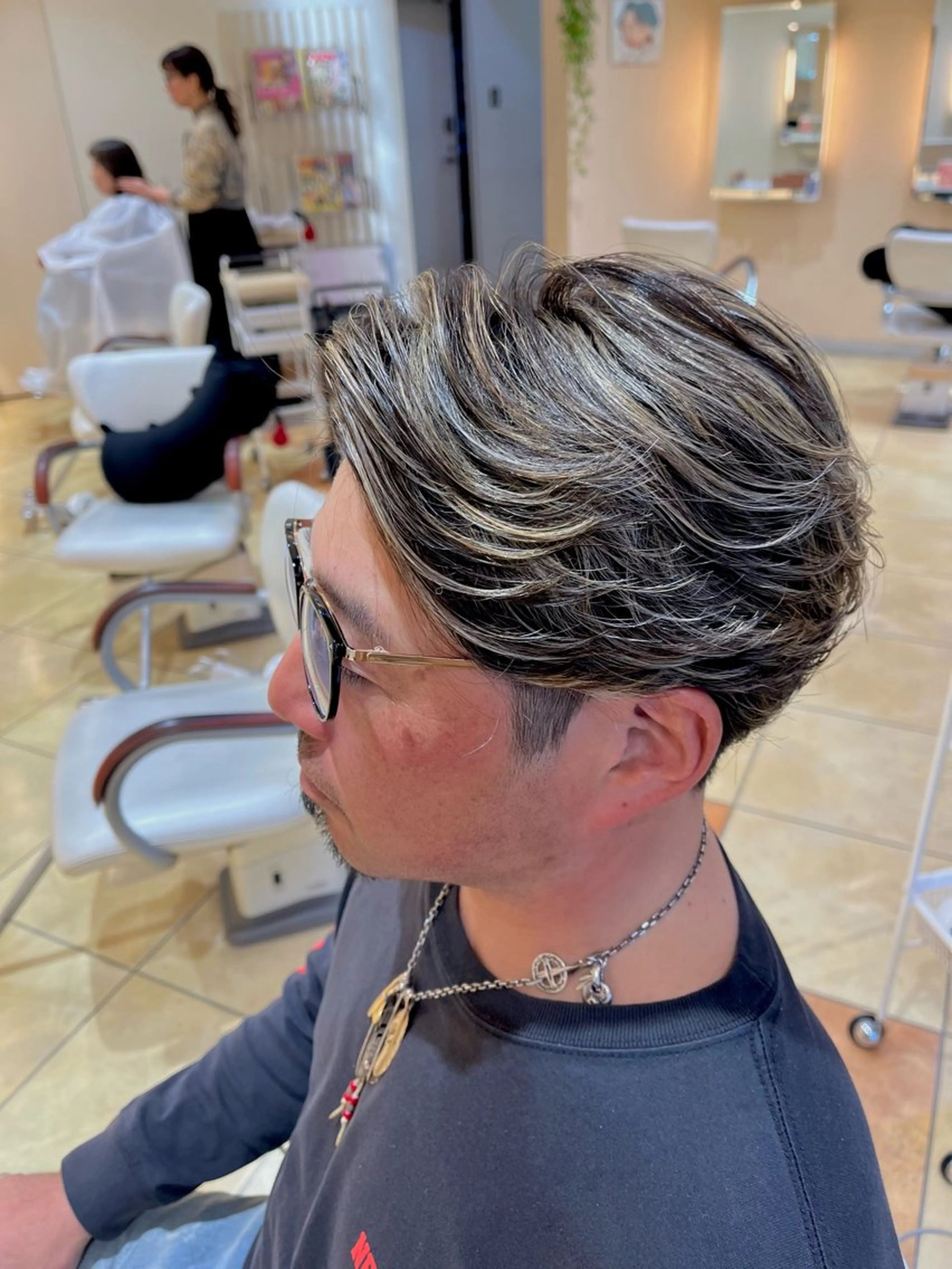 カラー メンズ 村上 俊輔のヘアスタイル