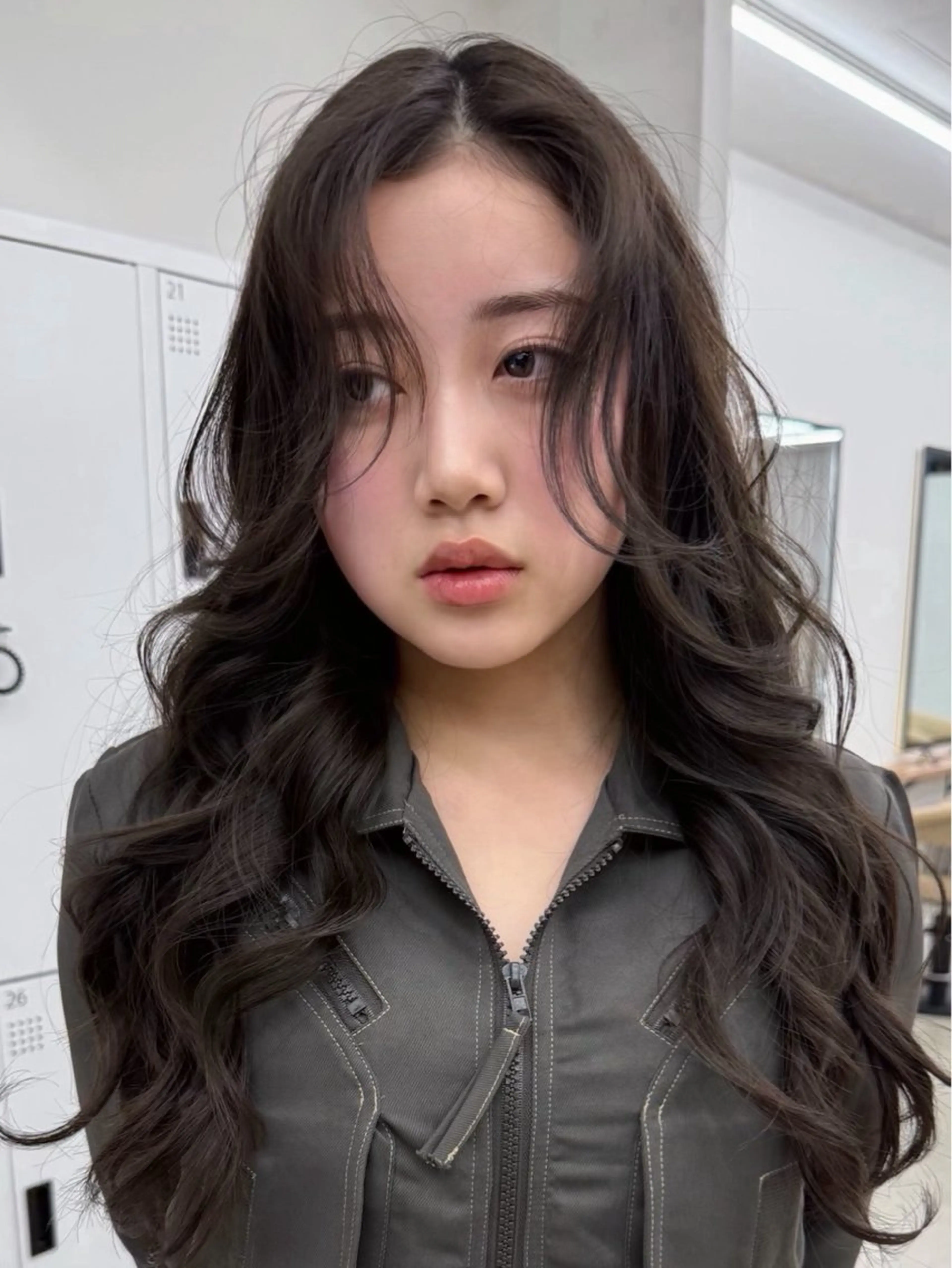 セミロング くろかわ まいのヘアスタイル