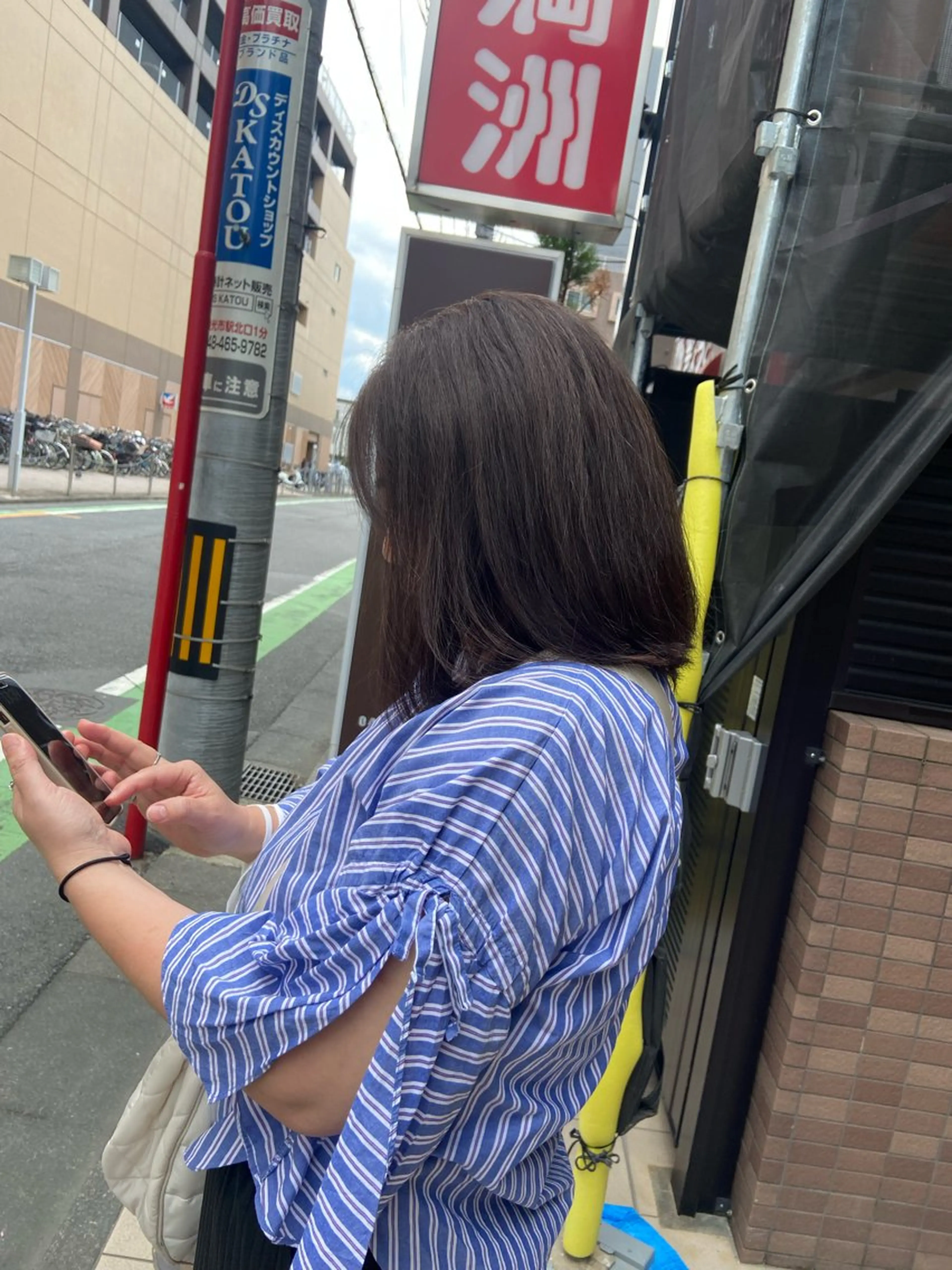 セミロング ハイライト 青山 光のヘアスタイル