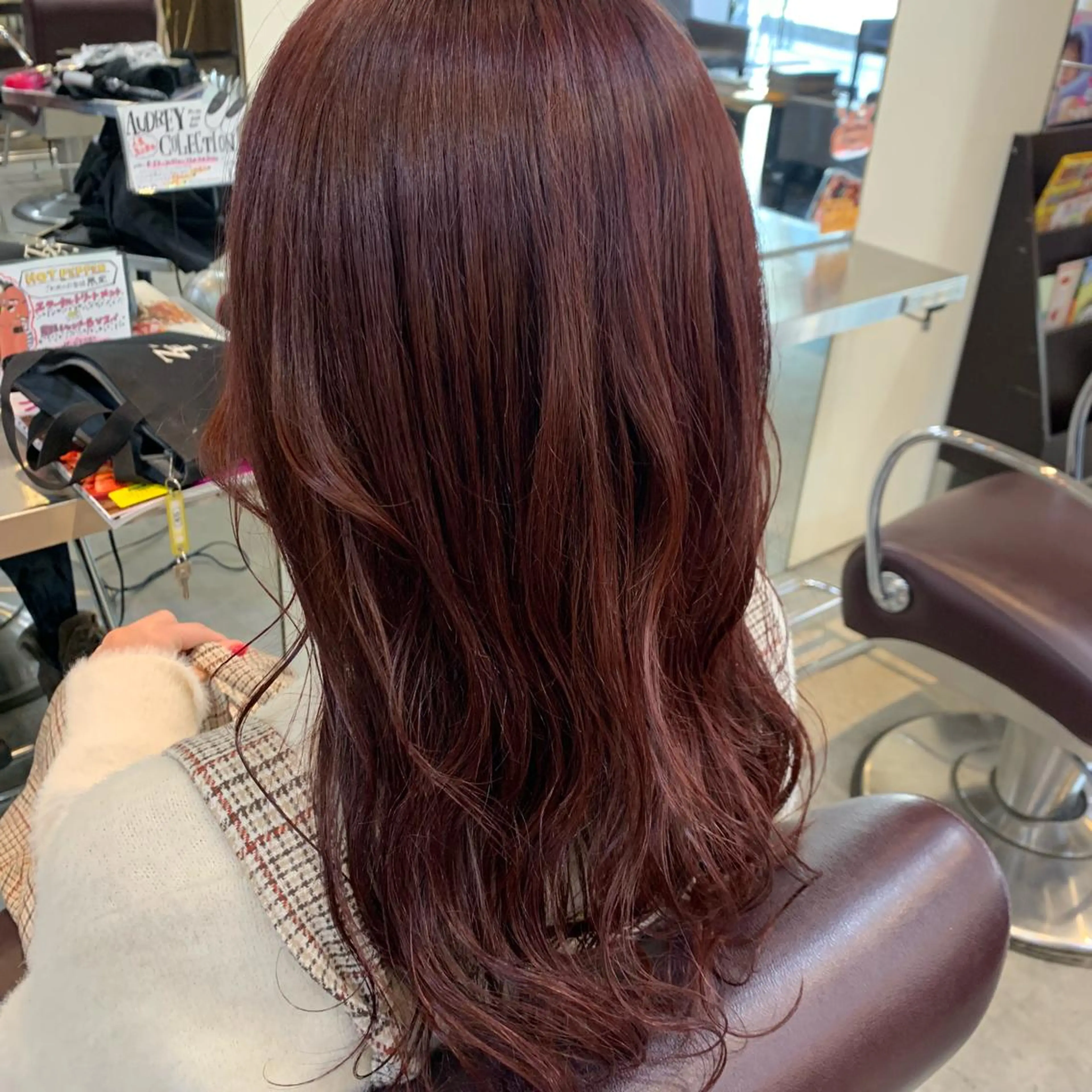 ミディアム カラー AOI✩⡱ 。のネイルデザイン