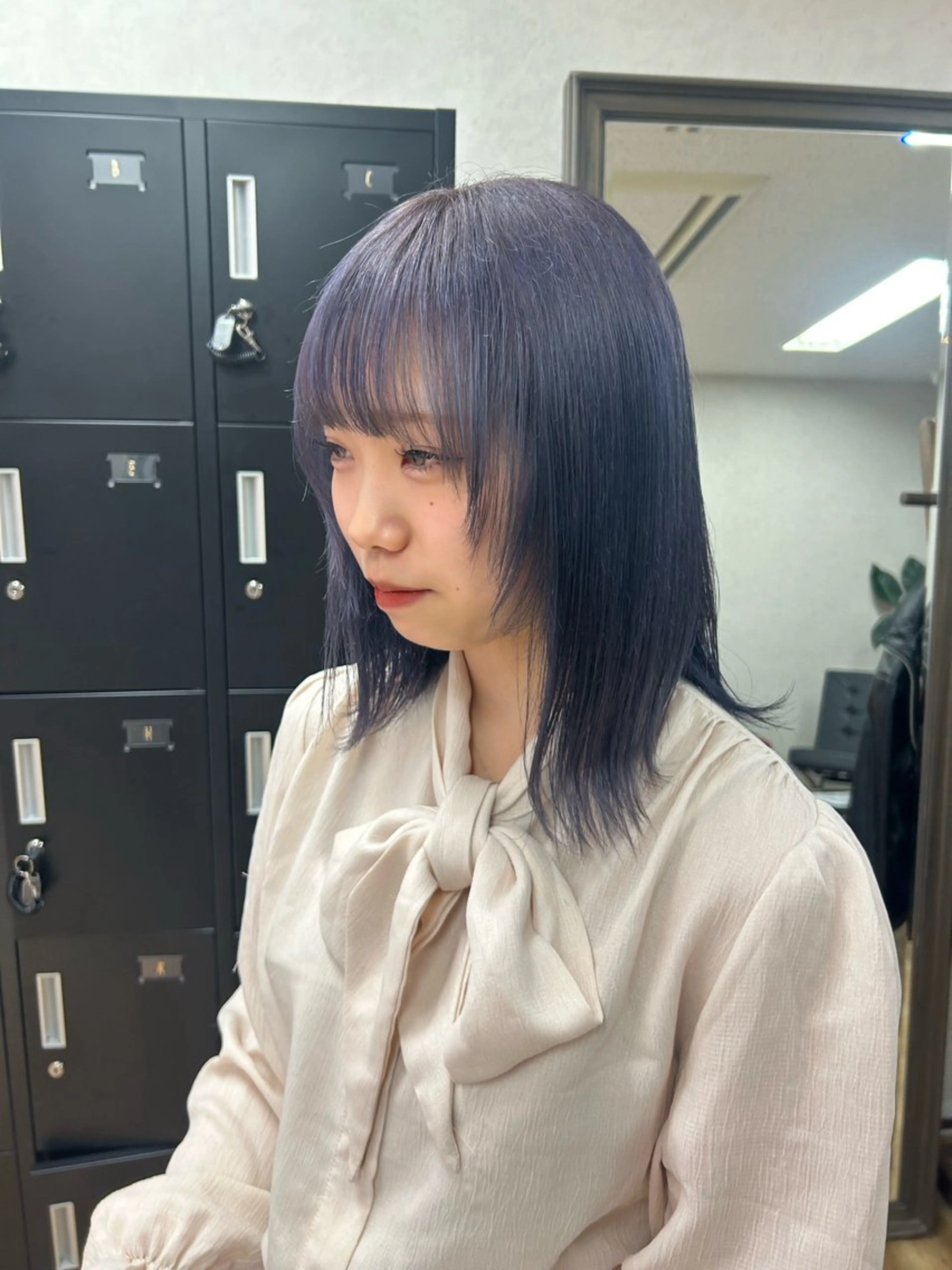 ミディアム カラー ヘアカラー インナーカラー ／レイヤー🦋ルイのヘアスタイル