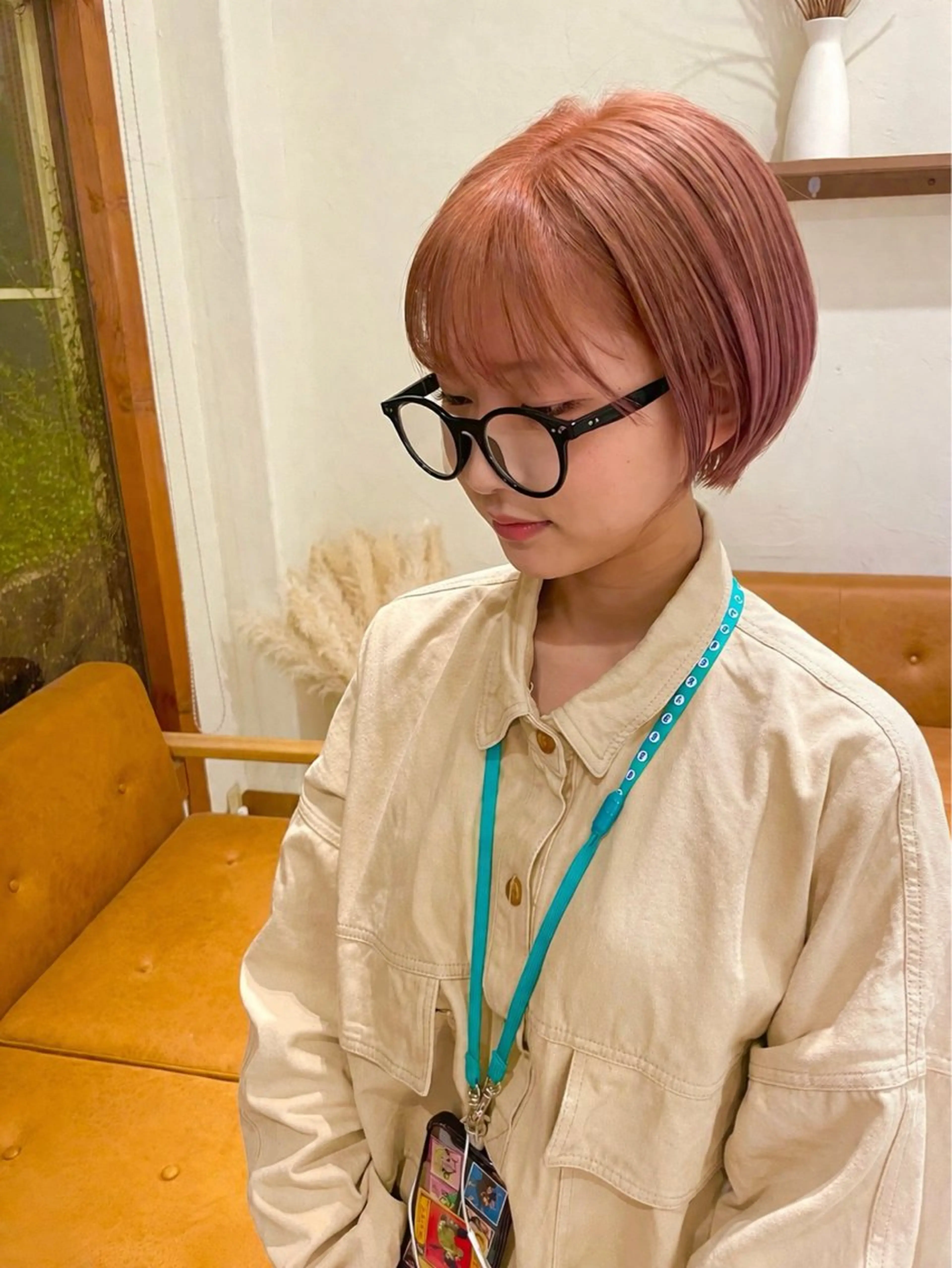 ショート カラー 似合わせヘア🤎透明 感カラー🤎MIKAのヘアスタイル