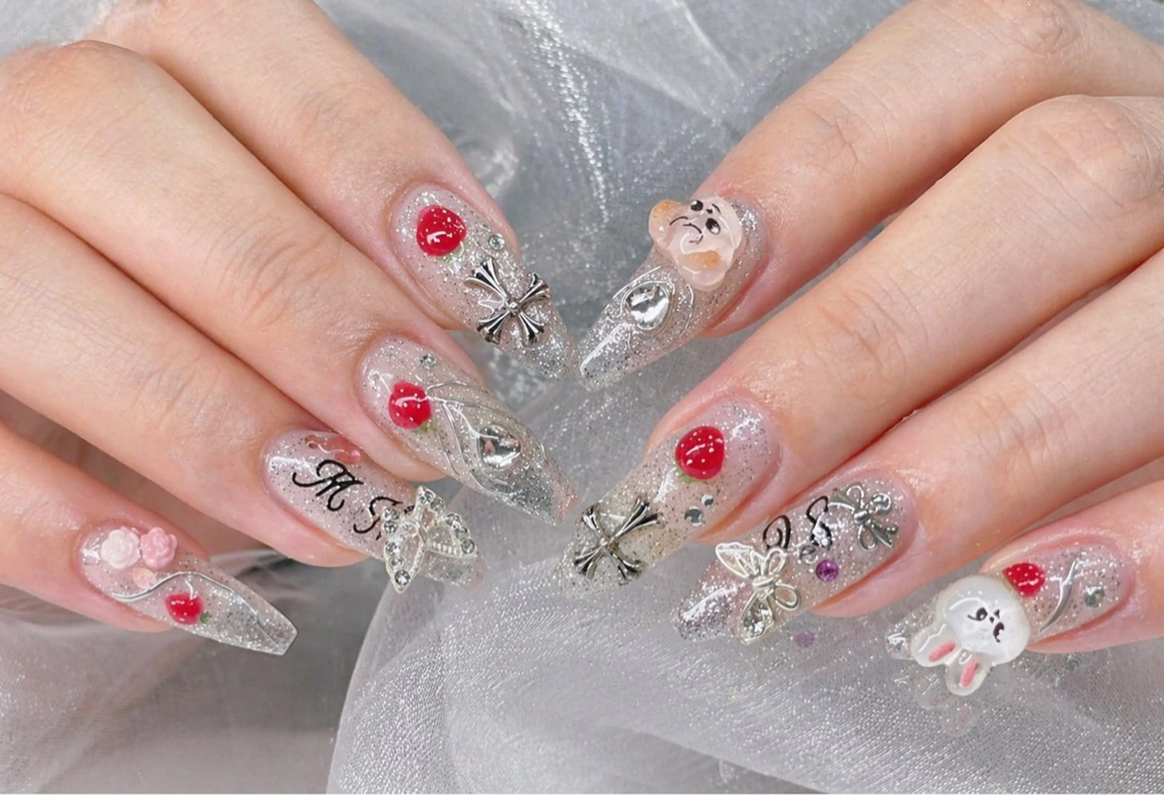 ネイル オーロラネイル ブルー チークネイル 長さ出し フットネイル ハンドネイル MOCHI 新大久保のネイルデザイン