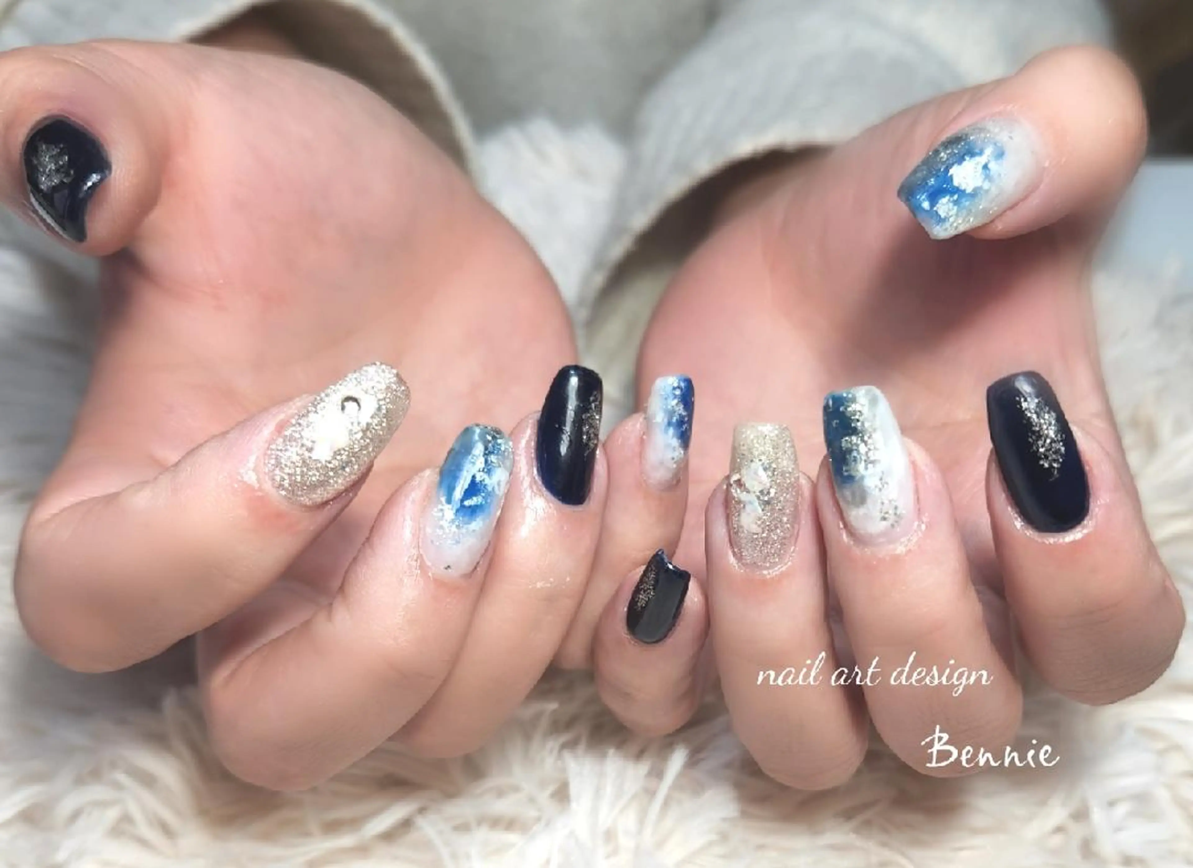 ネイル キラキラネイル ハンドネイル   BENNIEのネイルデザイン