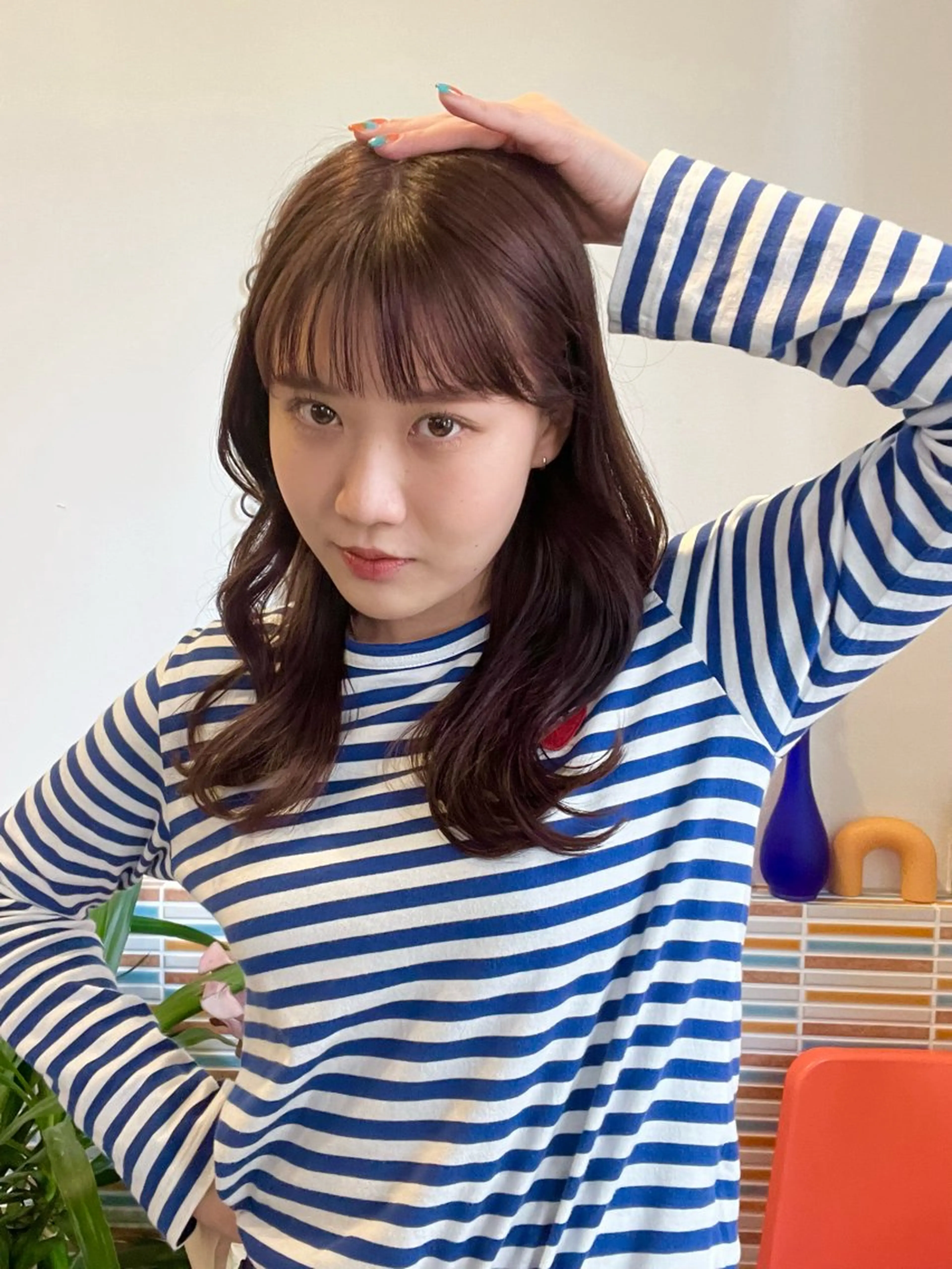 セミロング カット ヘアカラー ミルクティーベージュ outaのヘアスタイル