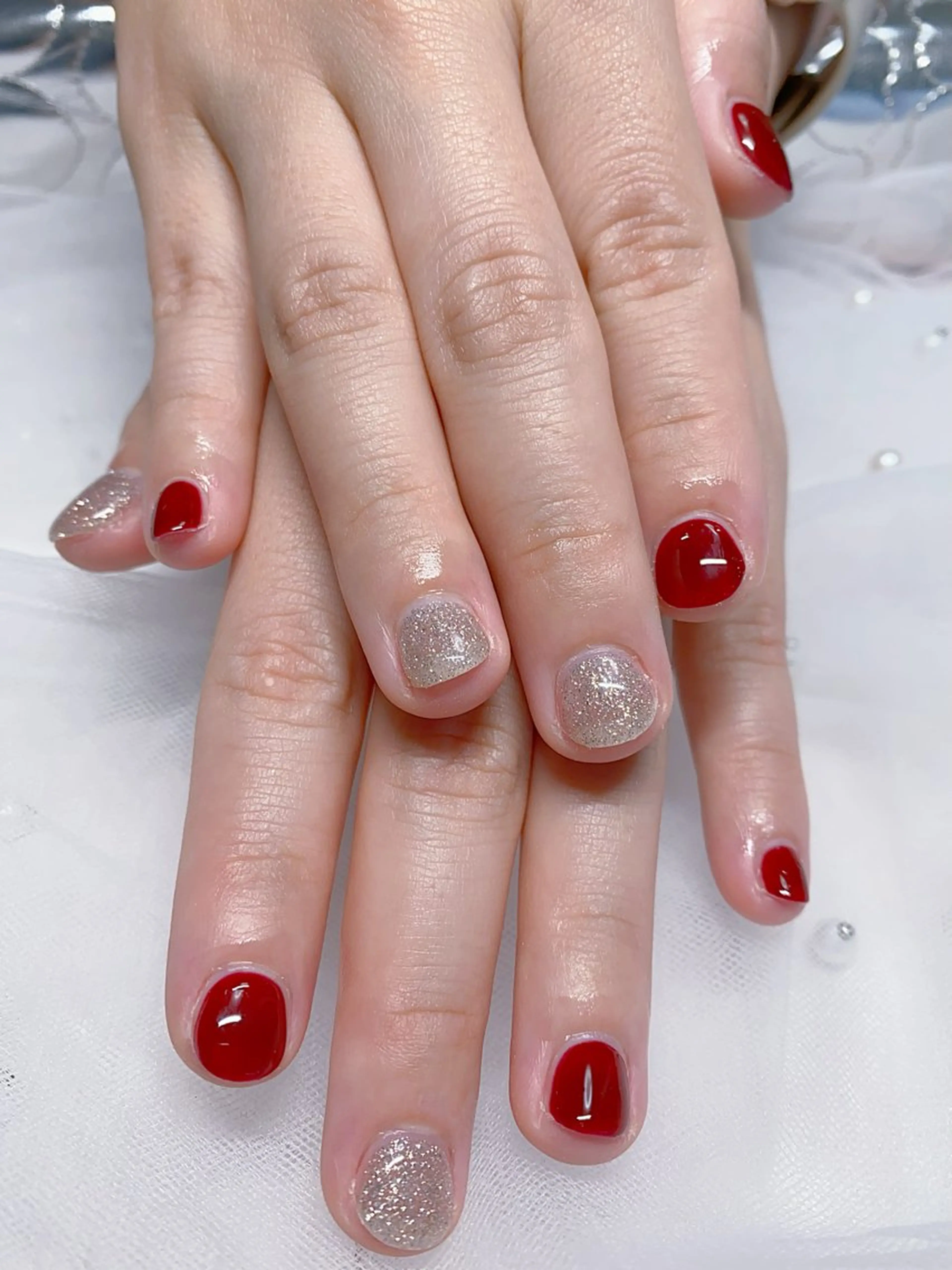 ネイル ラメ(グリッター) 赤色 ハンドネイル Jasmine nailsalon所属・ジャスミン ネイルサロンのネイルデザイン