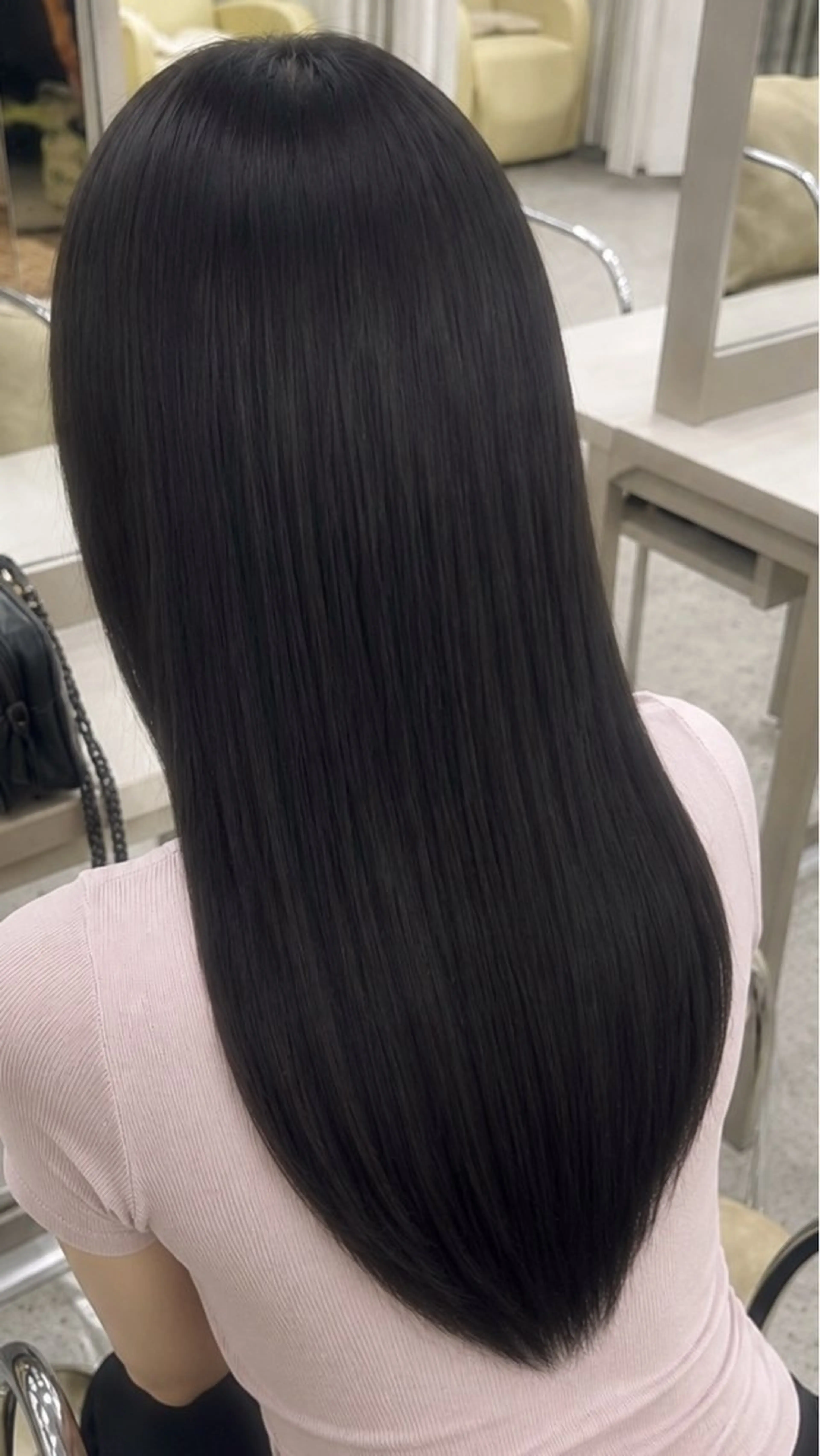 ロング カラー 黒髪 ブリーチ 透明感カラー ブリーチなしカラー ロング ヘアカラー coco_ mahiroのヘアスタイル