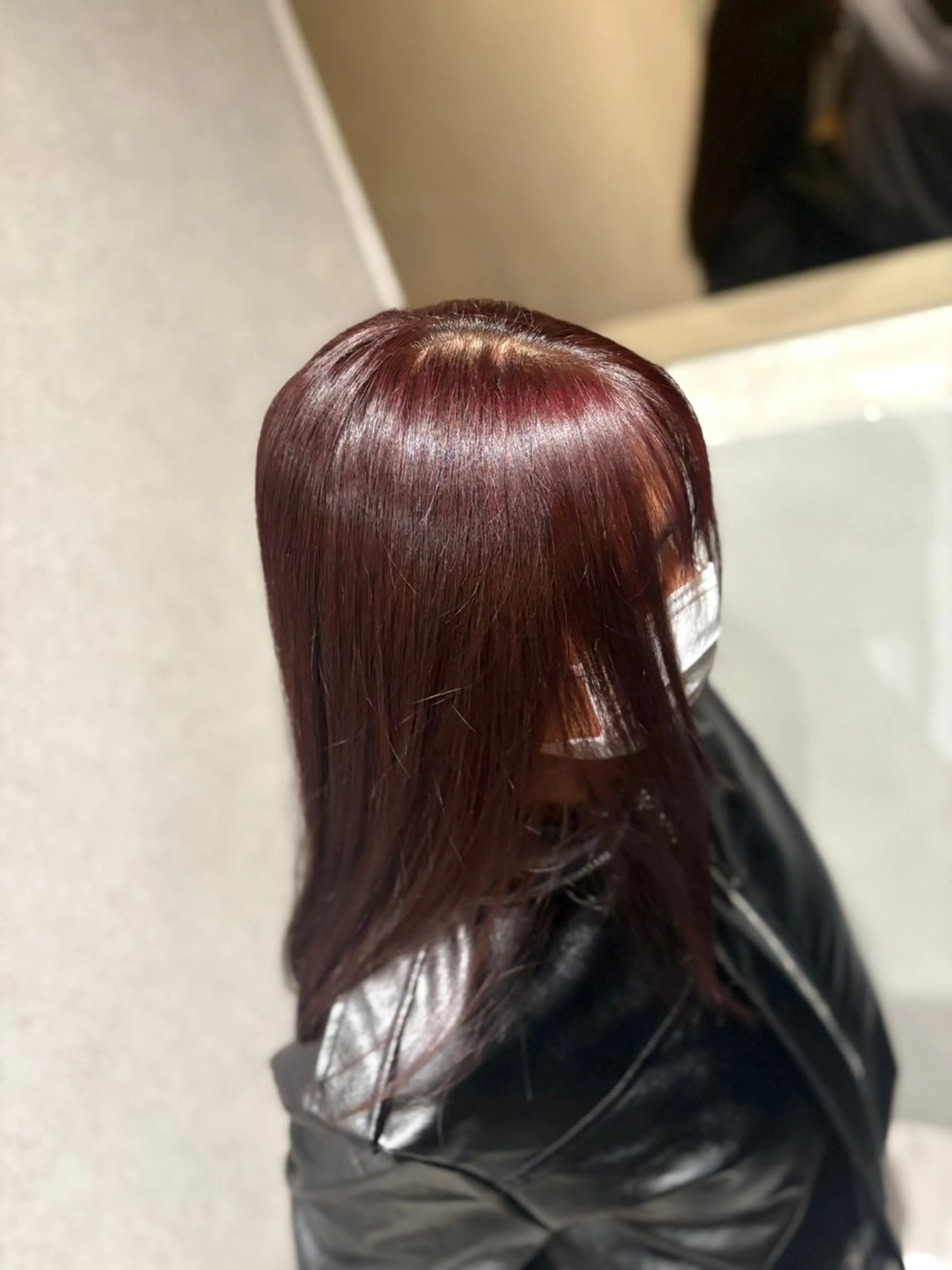 セミロング カラー ブリーチ ブリーチなしカラー ヘアカラー Lafith hair SHIN 大分店所属・Lafith ミネオアリサのヘアスタイル