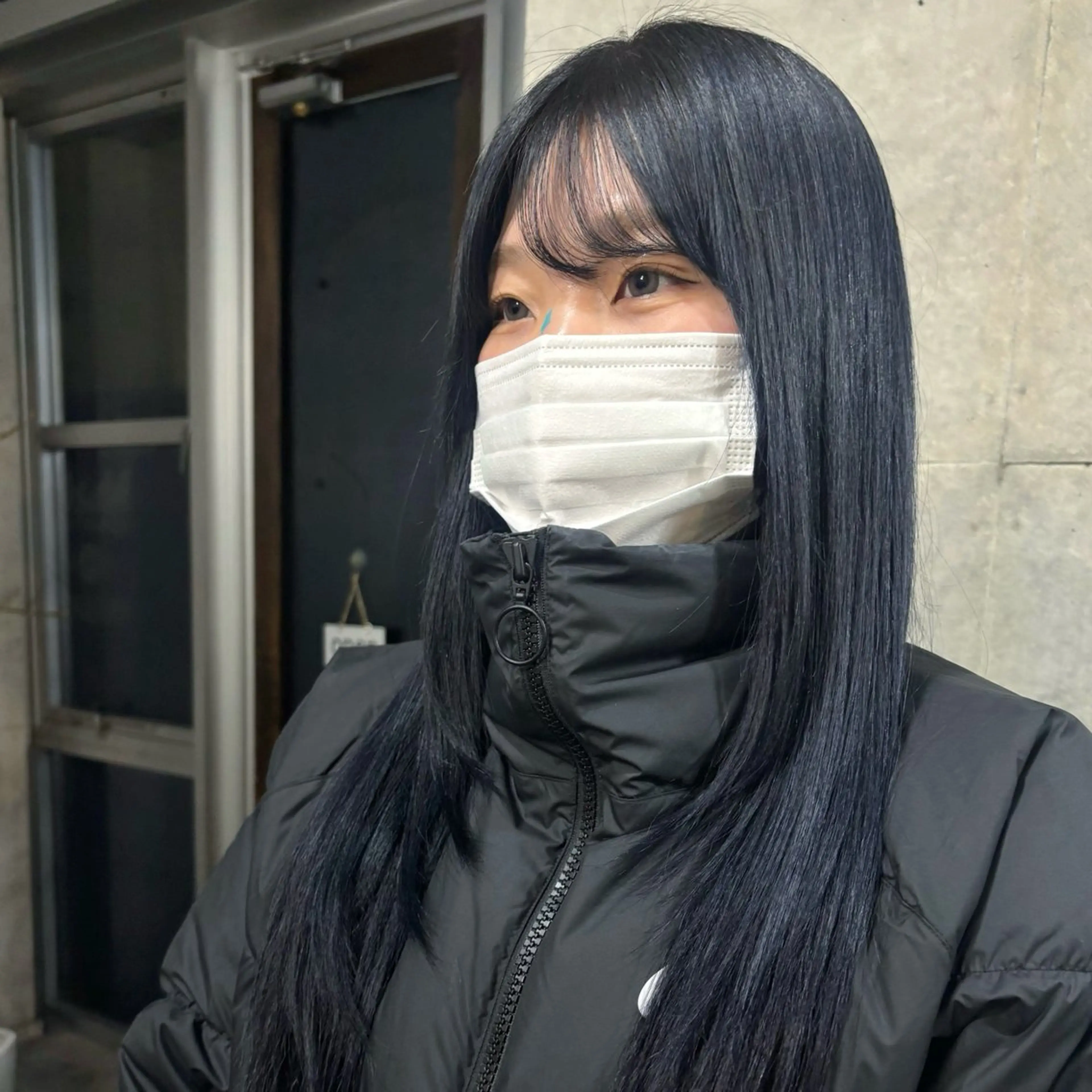 カラー ブルーカラー ネイビーカラー ヘアカラー HAGA HINAのヘアスタイル