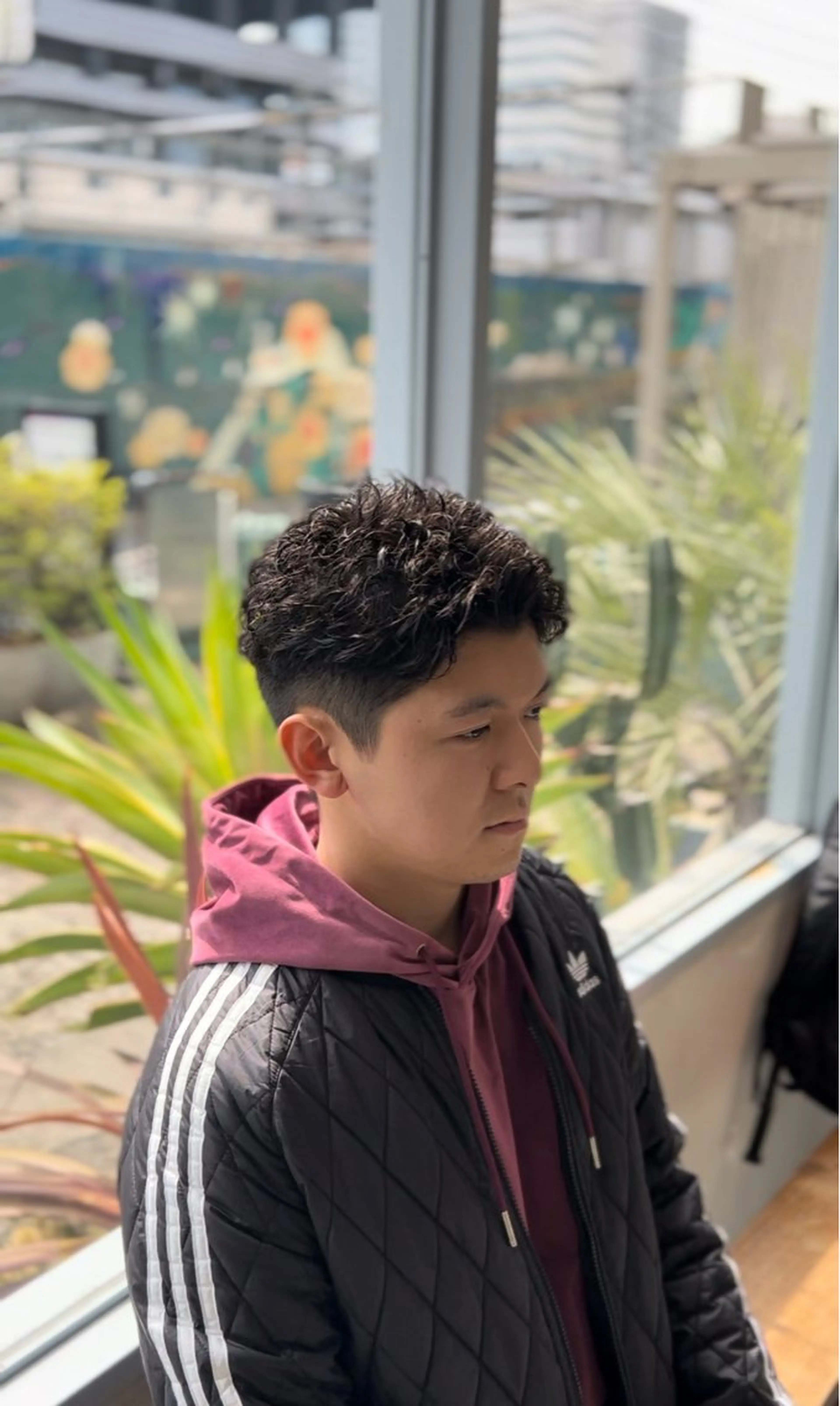 ショート 吉田 彩人のヘアスタイル