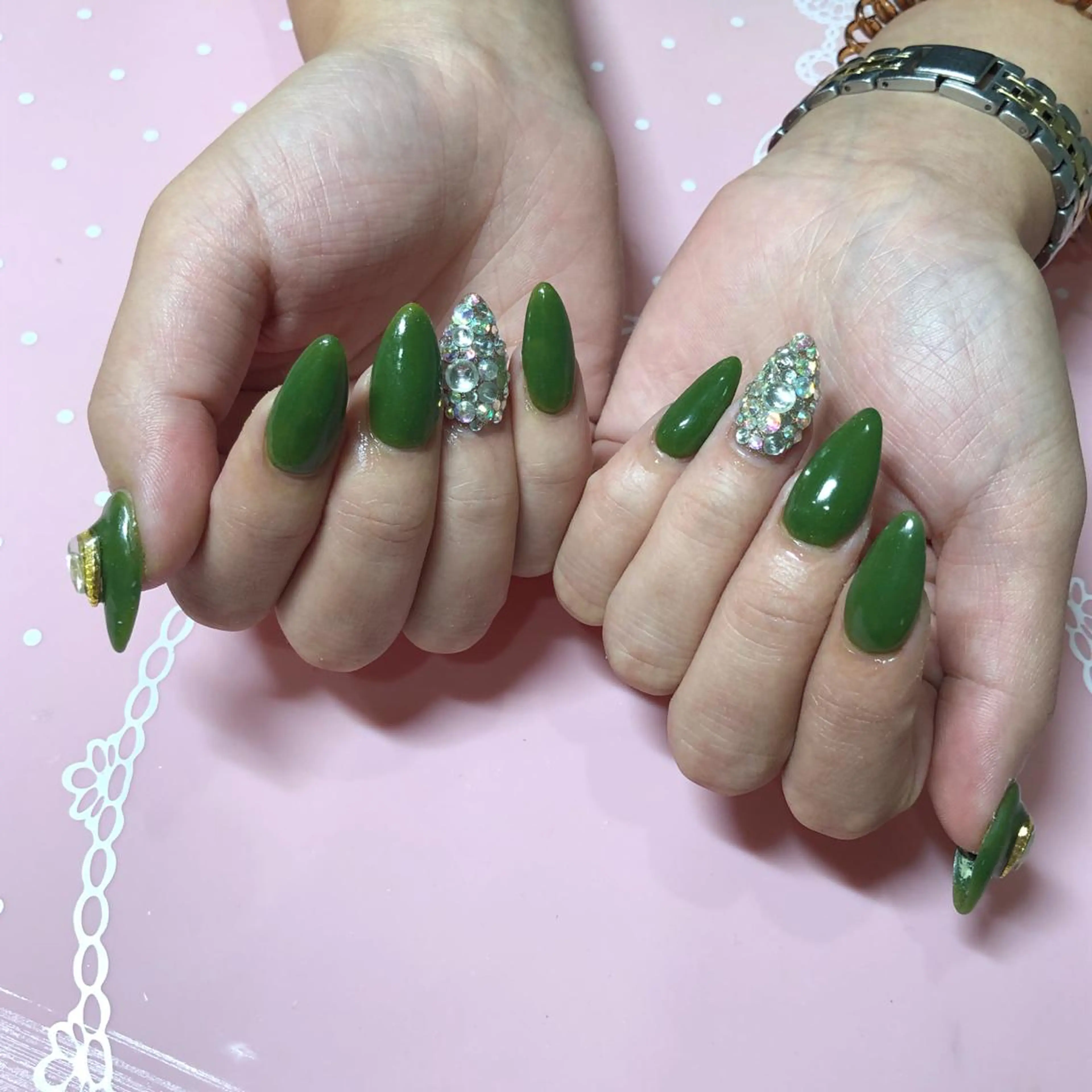 ミディアム ネイル ハンドネイル 《LB》ラブリエ Nail&eyeのマツエク・マツパデザイン