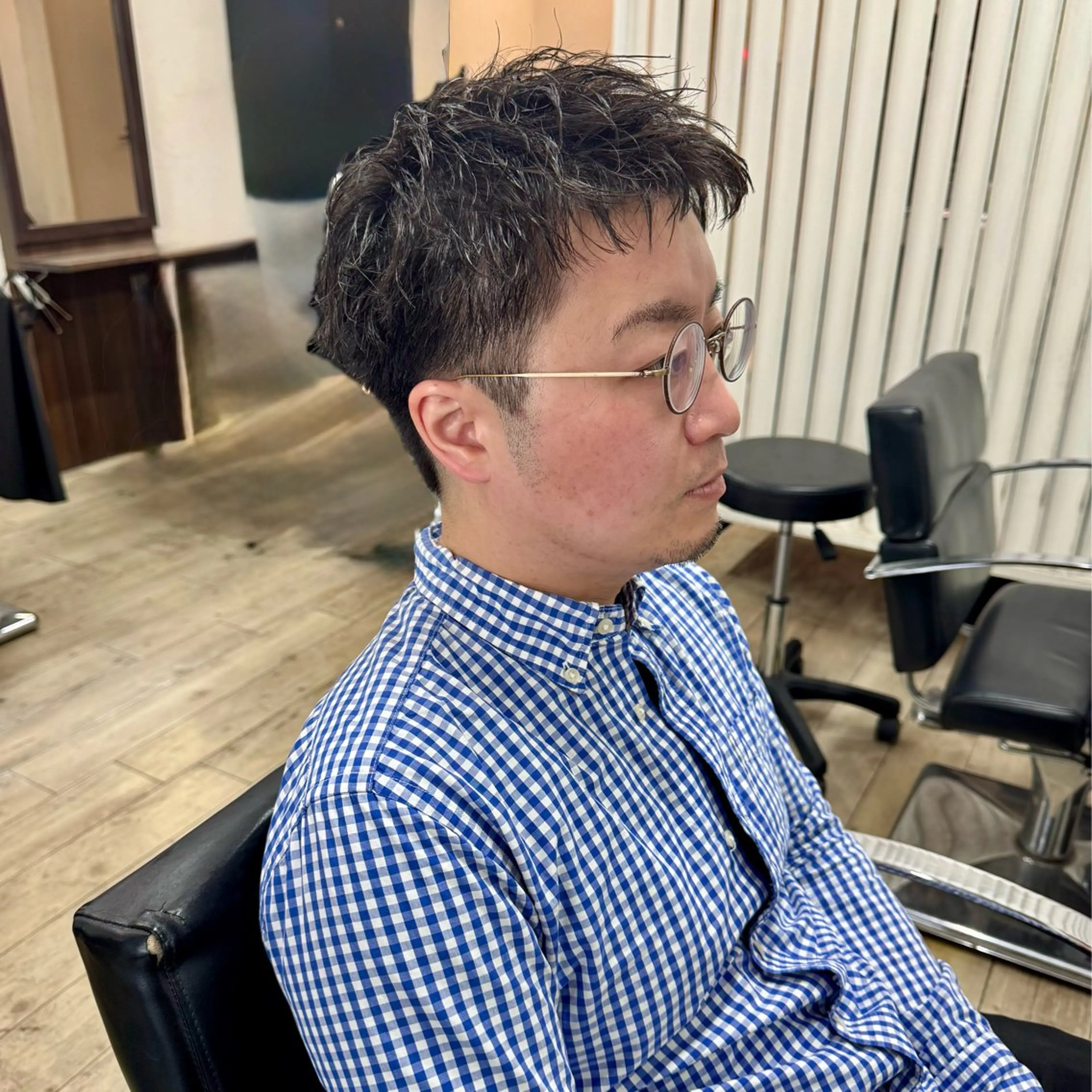 ショート パーマ メンズ アップバング メンズ就活ヘア メンズパーマ メンズショート スパイキーショート カット パーマ ヘアセット 【池袋/スパイキー ショート】ⓝⓘⓜⓤのヘアスタイル