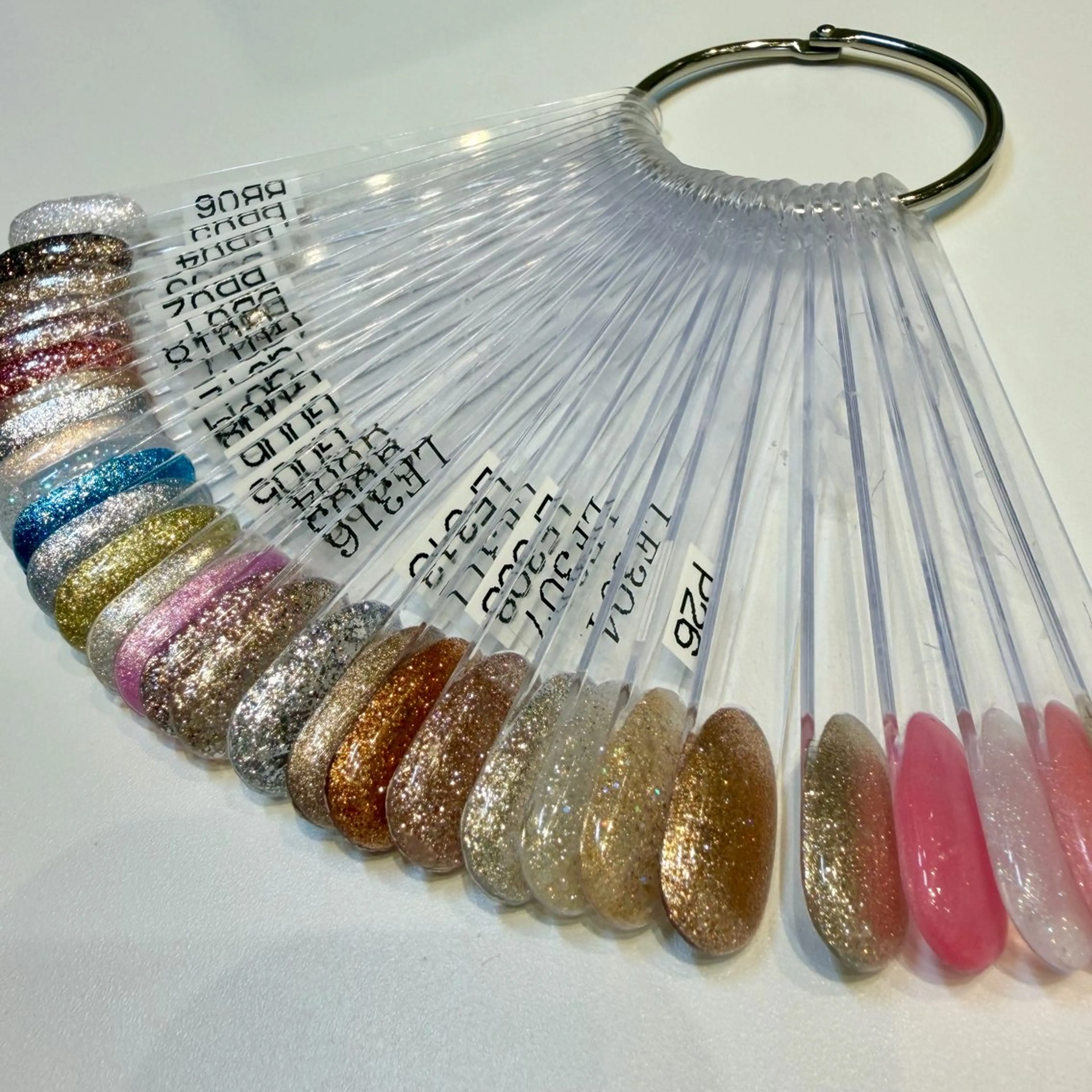 ネイル 門倉 仁香のネイルデザイン