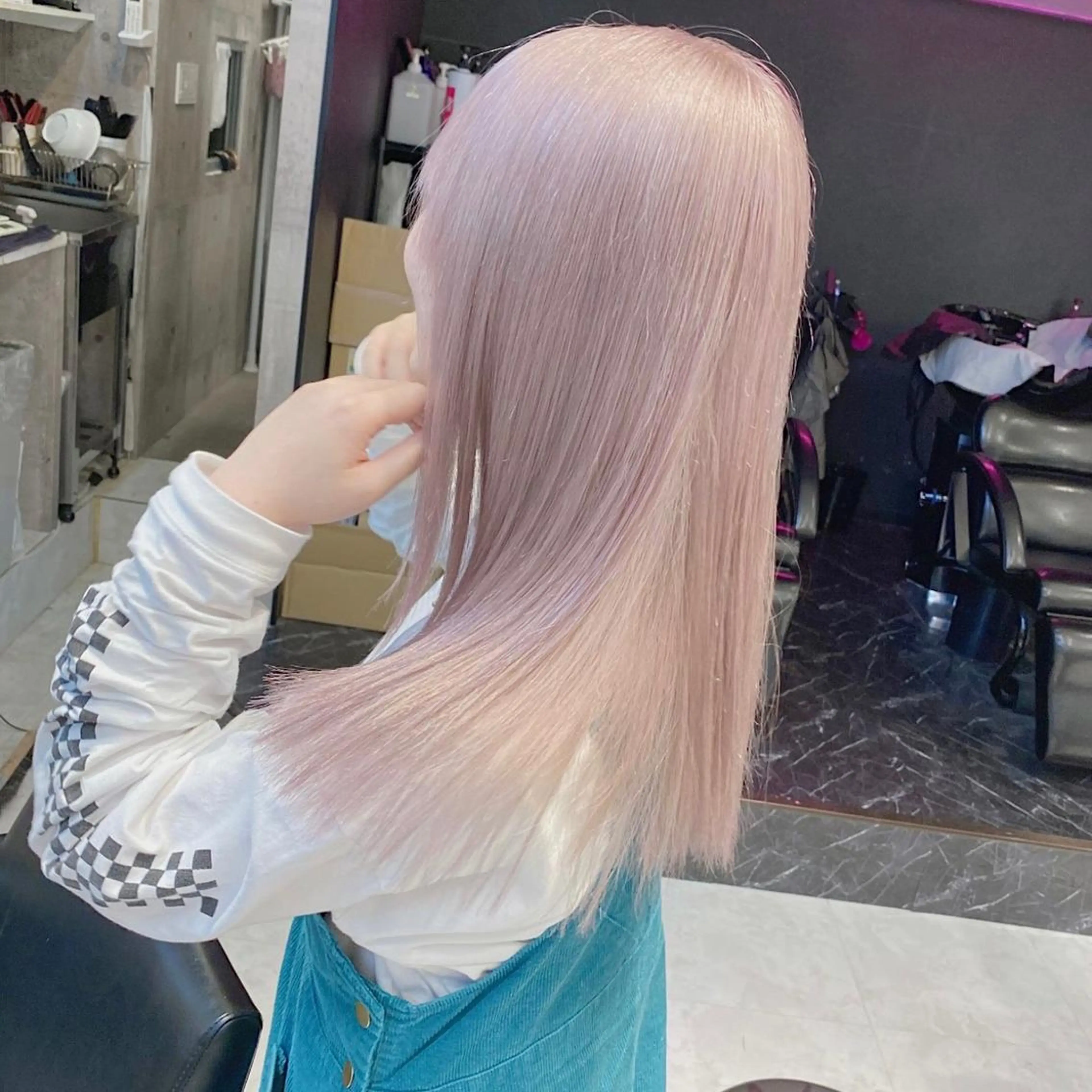 セミロング カラー パーマ ヘアアレンジ メンズ キッズ ネイル マツエク・マツパ アイブロウ ハイトーンNo.1 👩🏼NaGiSaのヘアスタイル