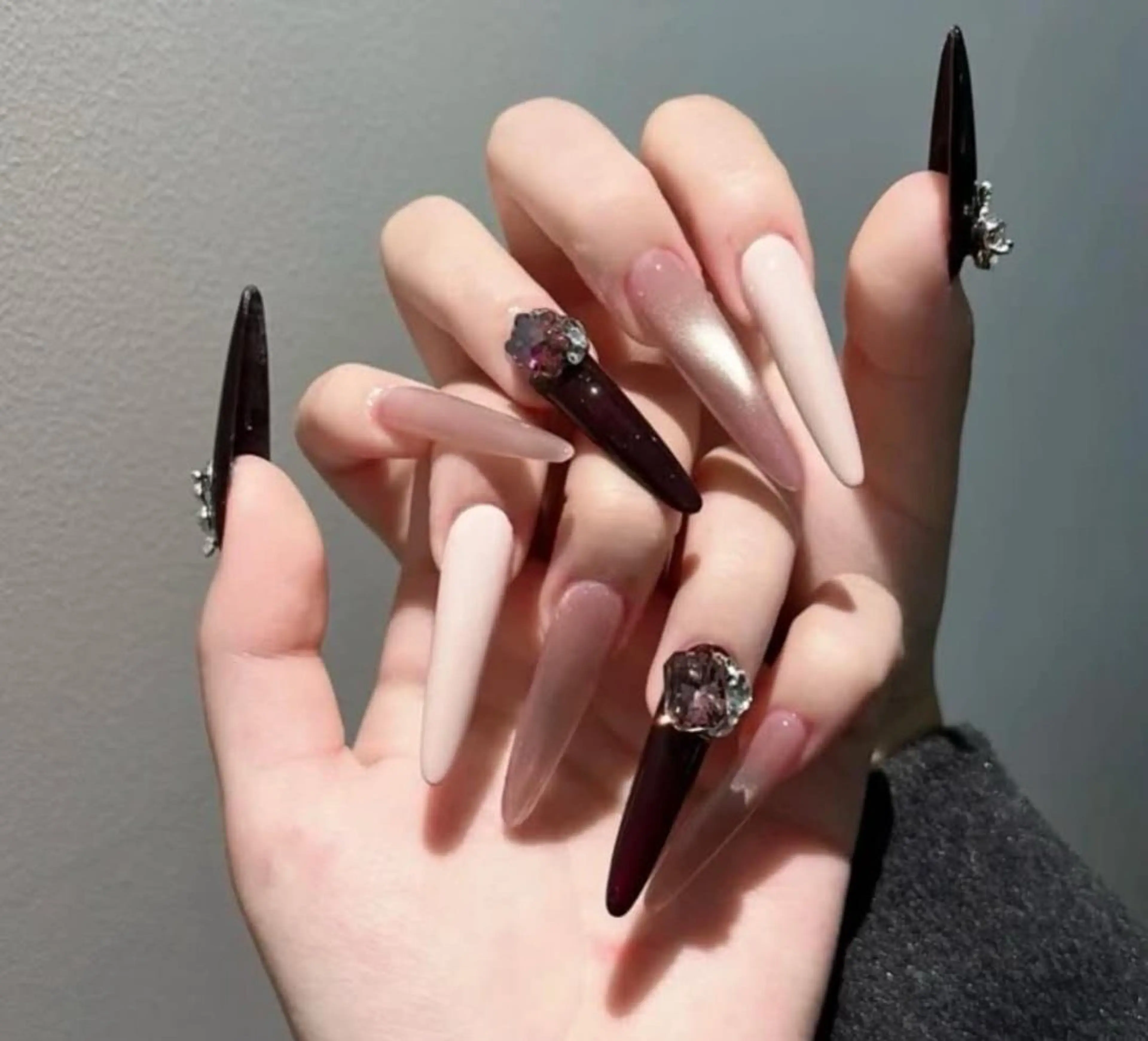 ネイル 小島 阿佑美のネイルデザイン