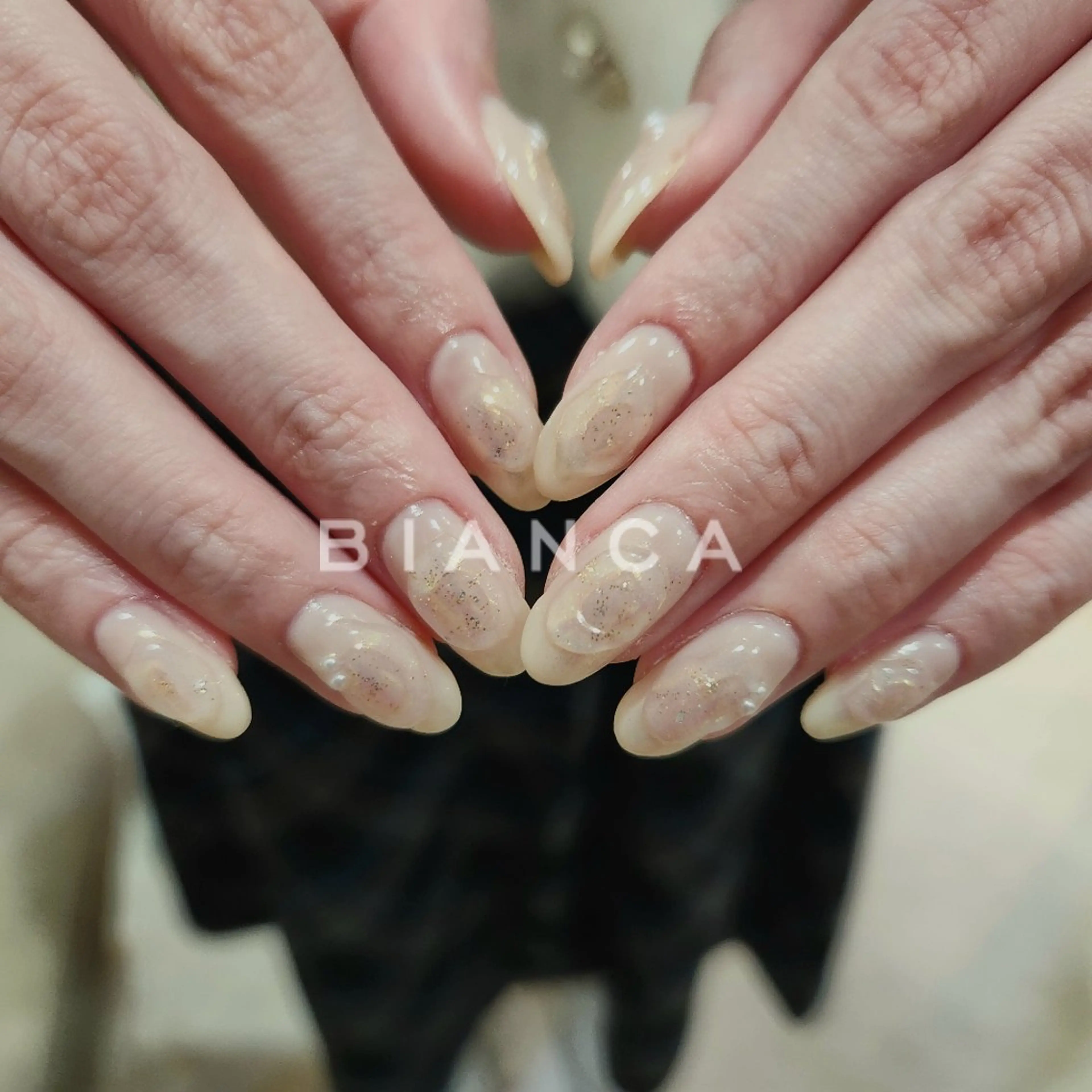 ネイル オーロラネイル ニュアンスネイル 黄色 ハンドネイル Bianca名駅店 あゆのネイルデザイン