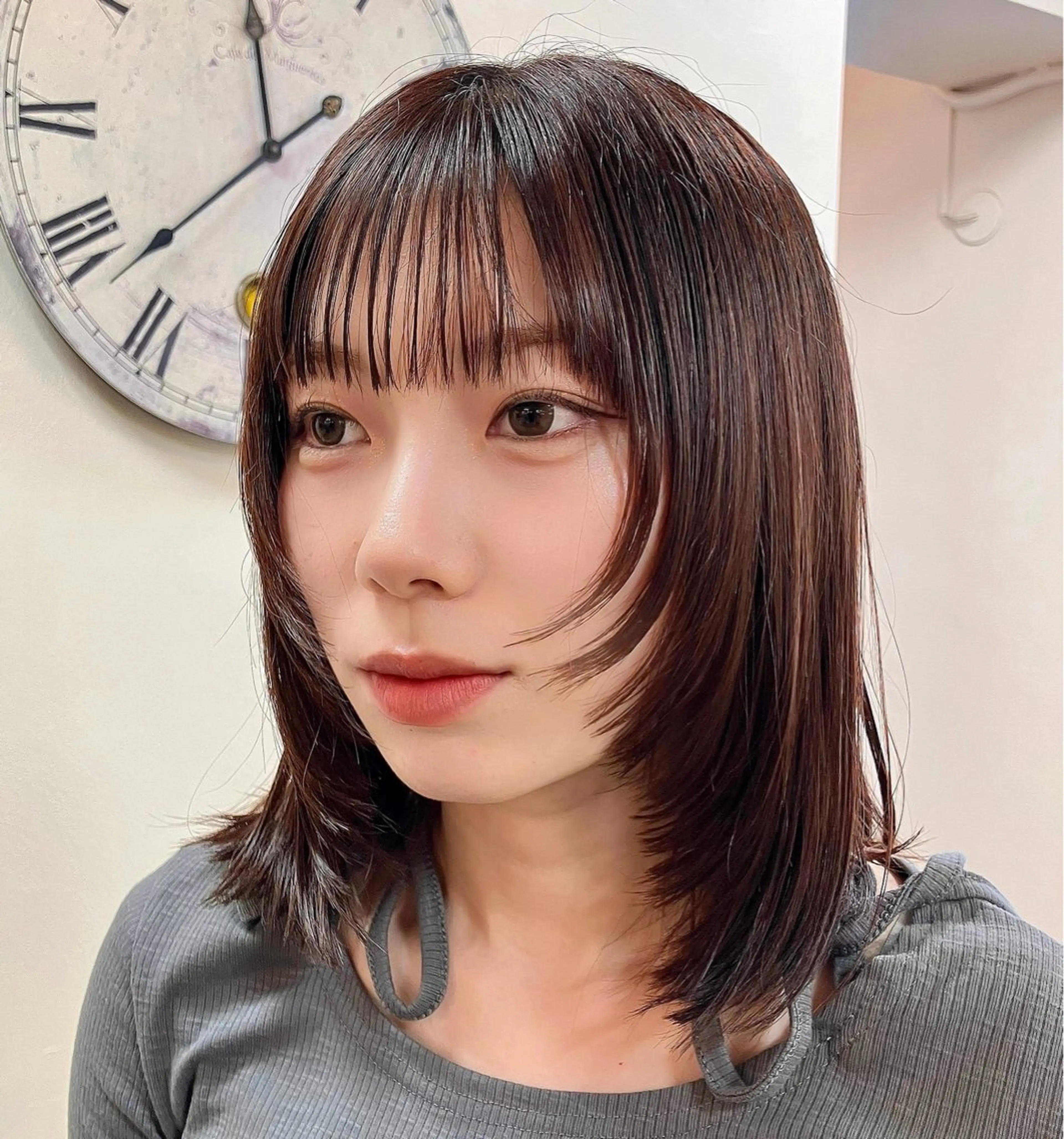 ミディアム 顔周りカット レイヤーカット 似合わせ×透明感 カラー🤍MAOのヘアスタイル