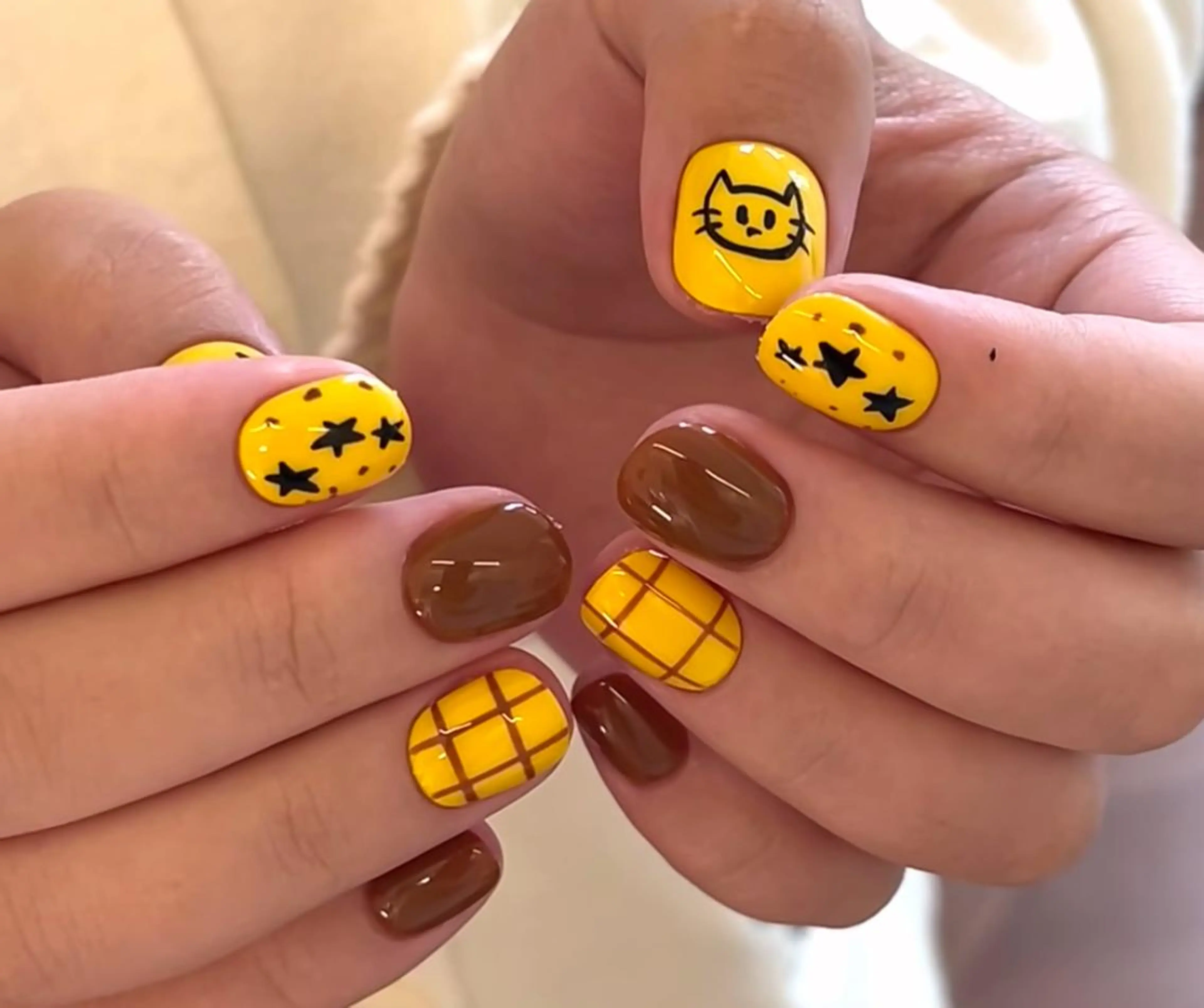 ネイル ハンドネイル 🎀 Ayaka_nailのネイルデザイン