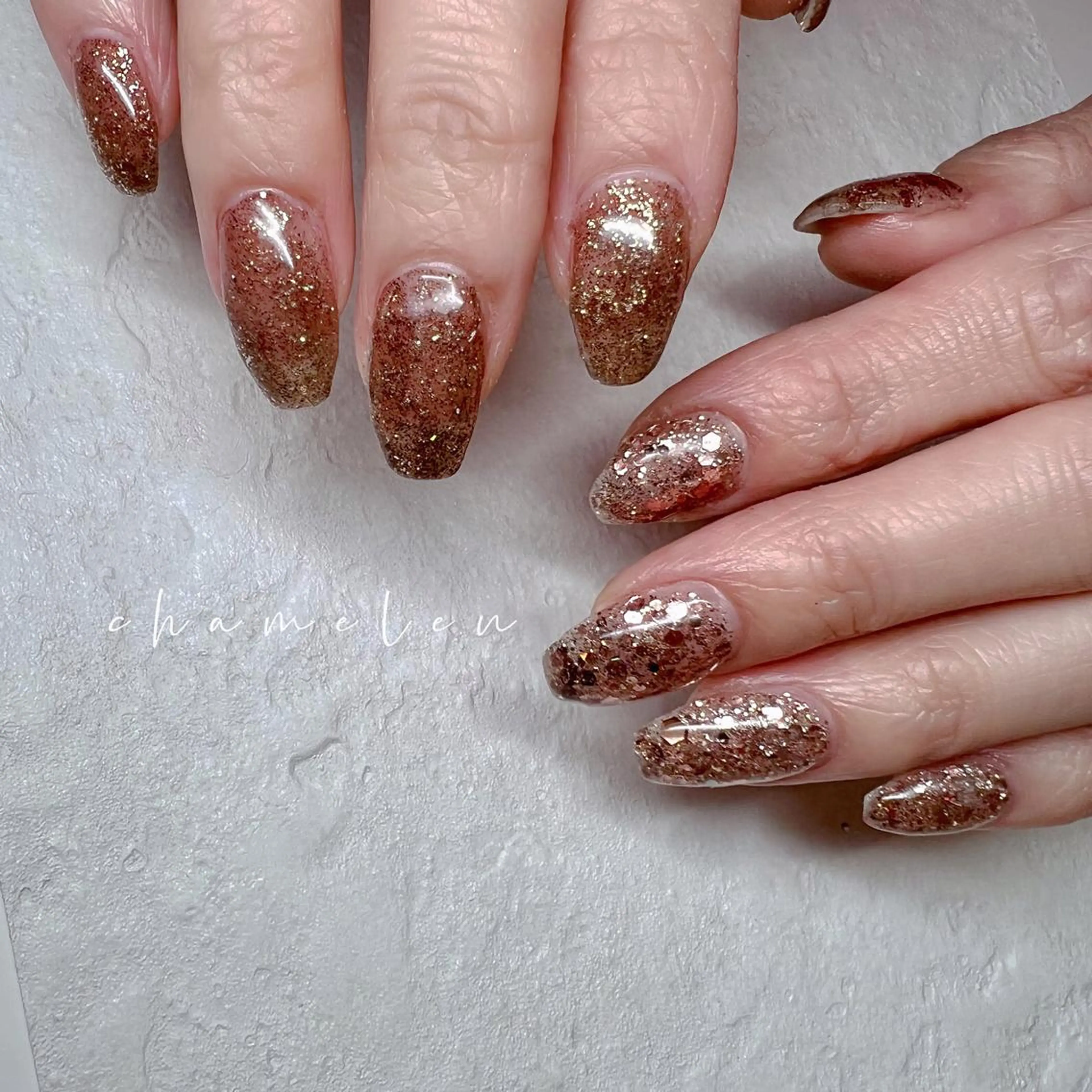 ネイル ラメ(グリッター) ハンドネイル 《カメレオン》 西田美輝のヘアスタイル