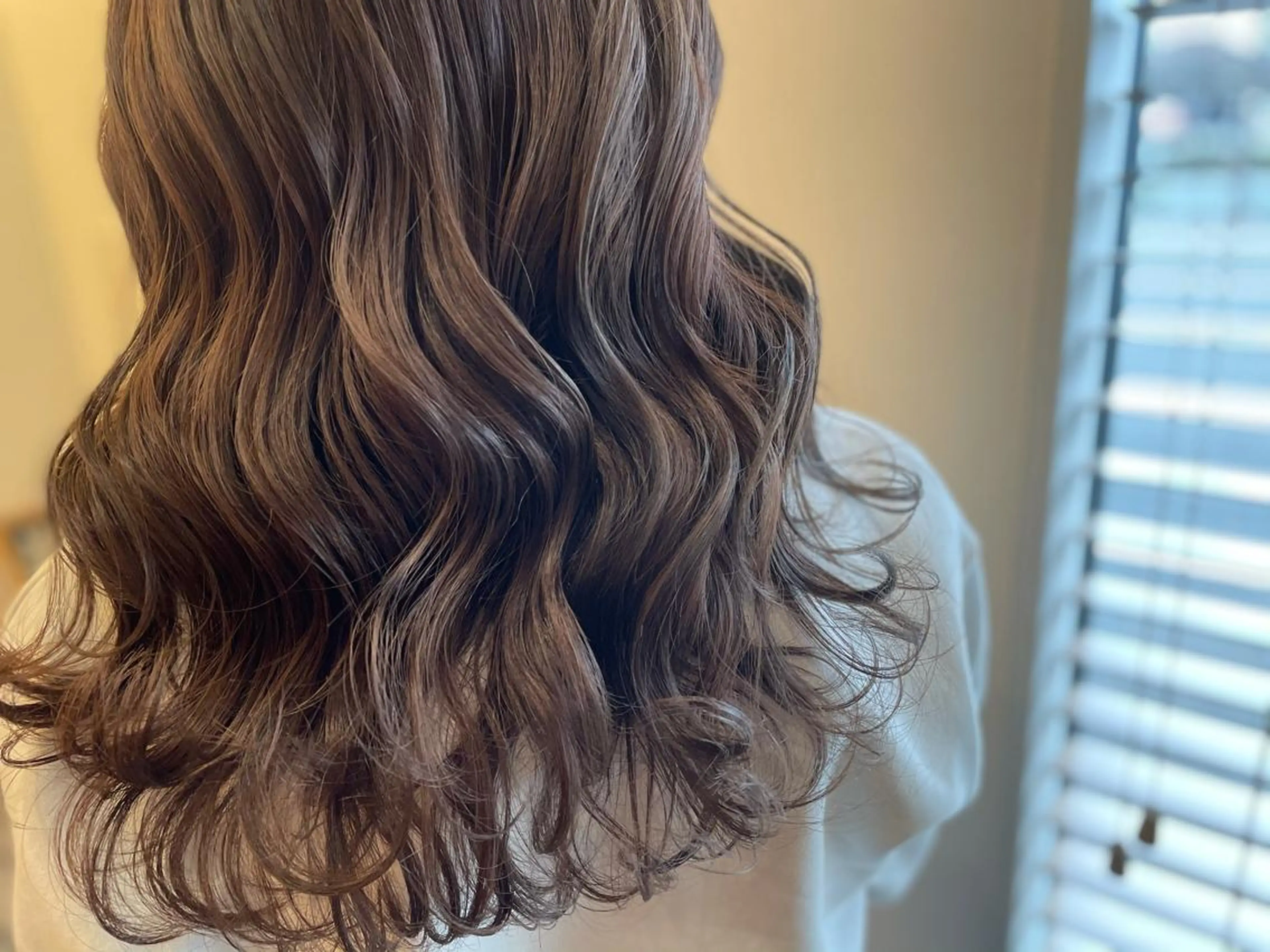 ロング カラー ヘアカラー トリートメント 髪質改善専門 いしだあきひろのヘアスタイル