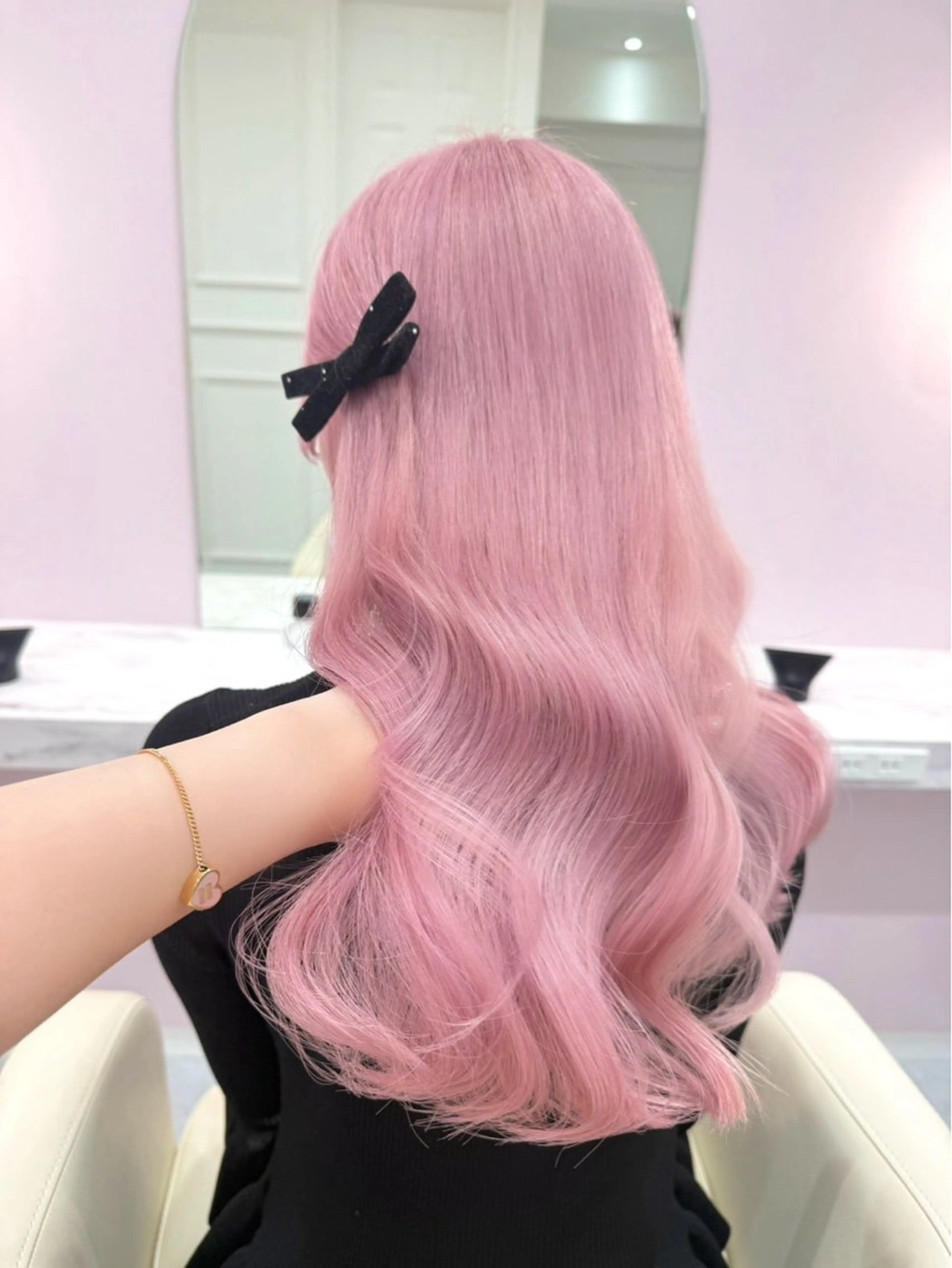 ロング カラー ブリーチ 透明感カラー ハイトーンカラー ラベンダーカラー ラベンダーピンク ヘアカラー ハイトーンカラー💞 くるみ🎀のヘアスタイル