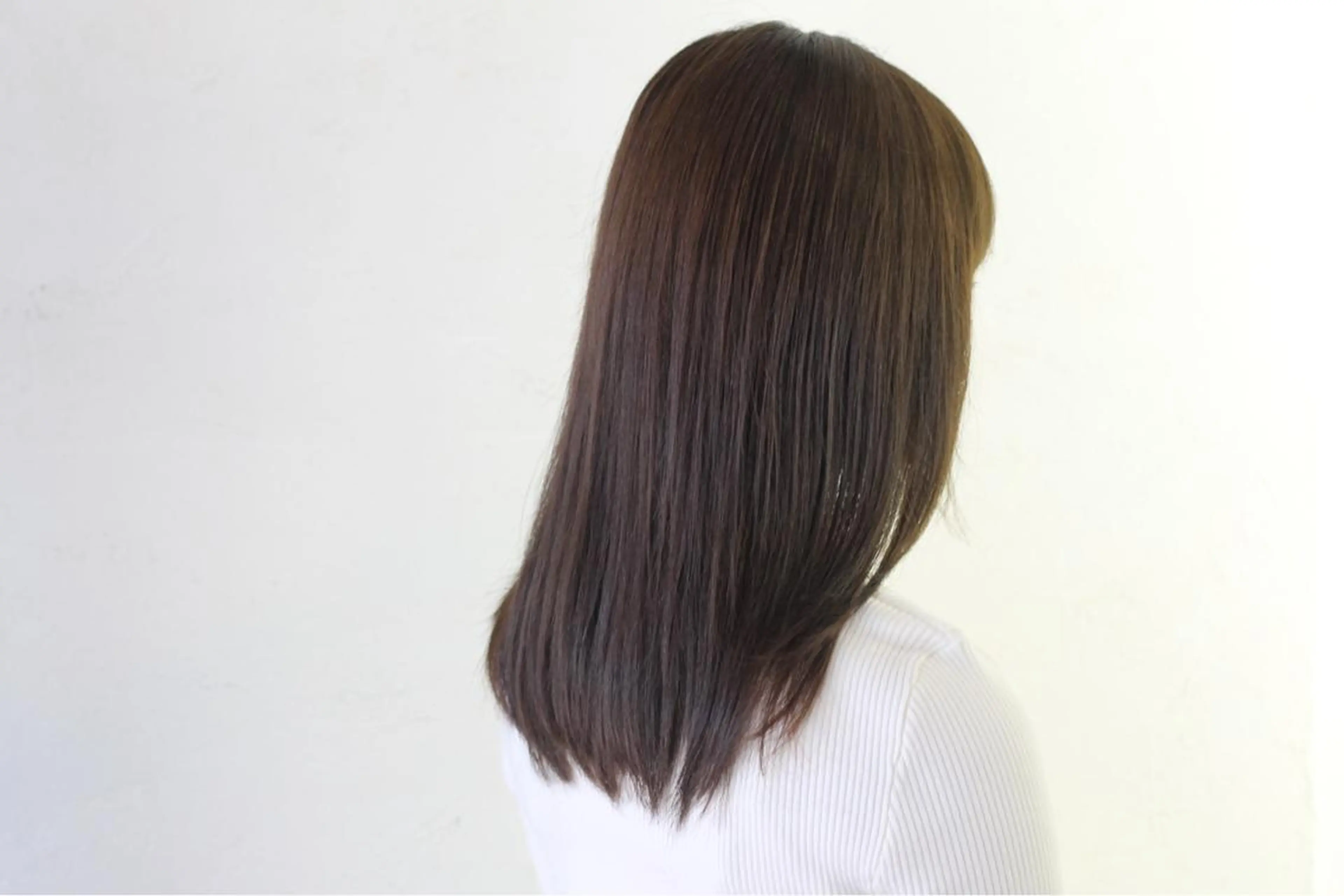 セミロング カラー 髪質改善エイジングケ ア専門美容室チアフルのヘアスタイル