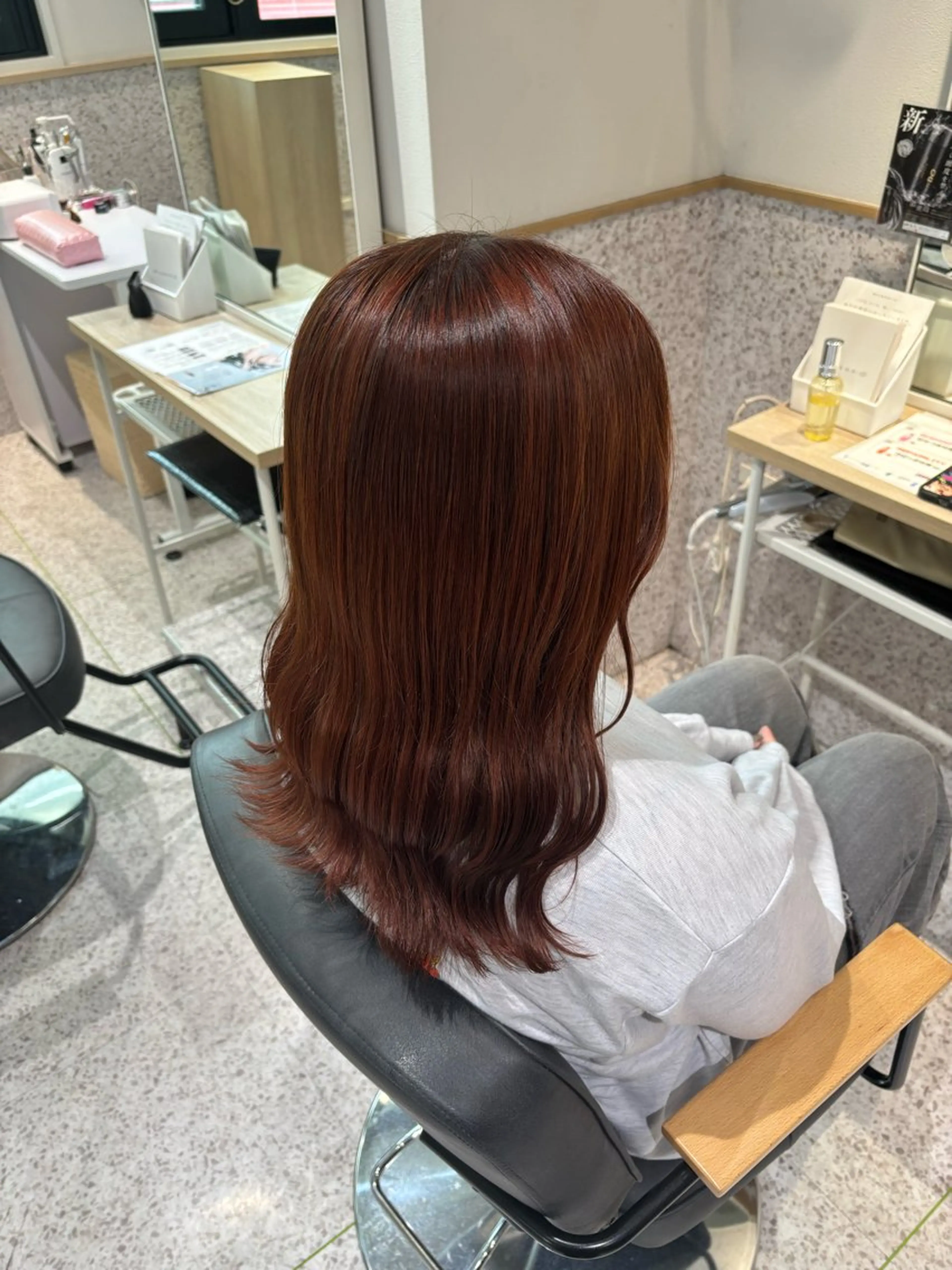セミロング カラー セミロングパーマ ダブルカラー イヤリングカラー ハイライトカラー ハイトーンカラー ヘアカラー 暖色カラー/ パリジェンヌ💟みくのヘアスタイル