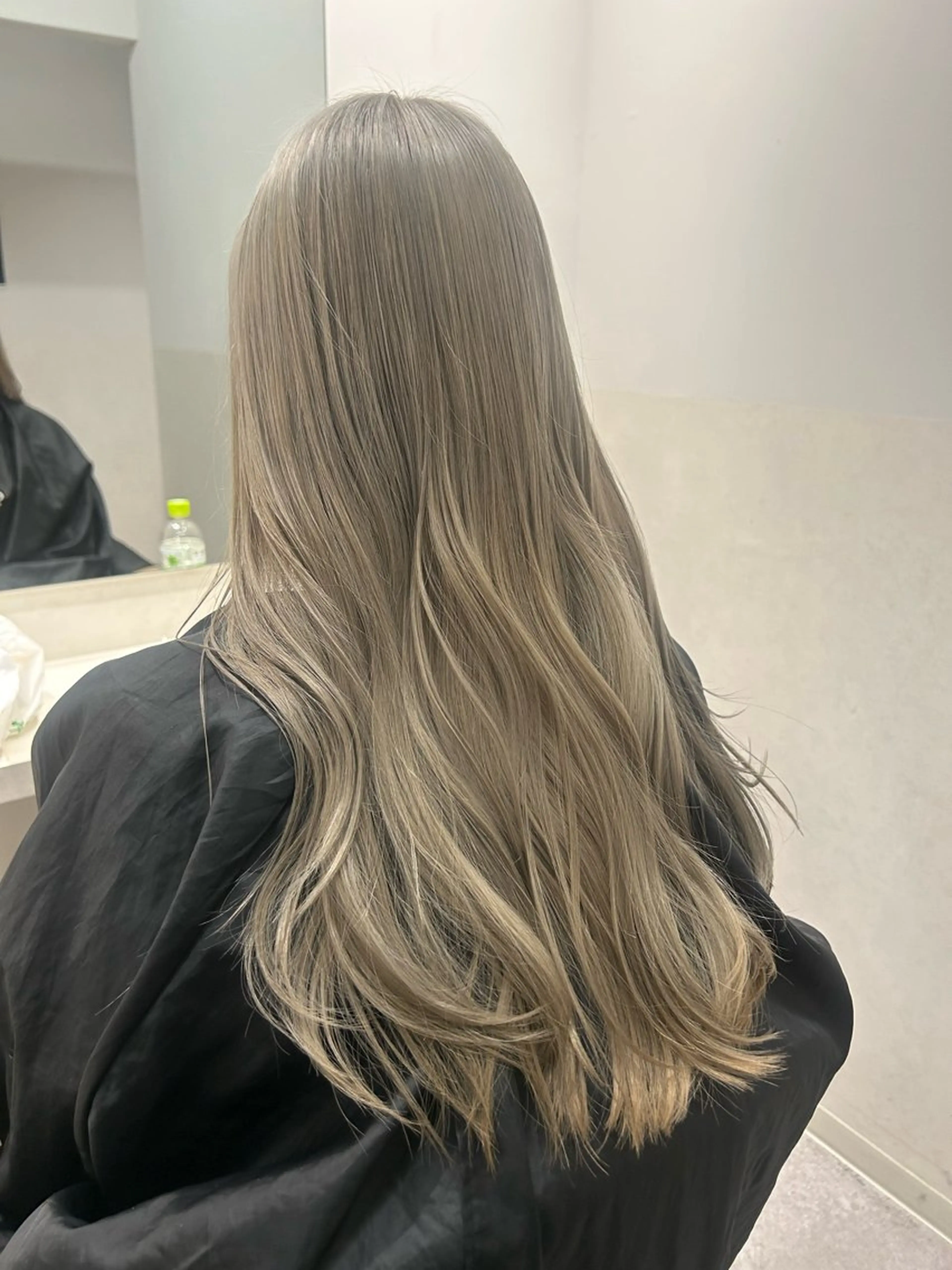 セミロング カラー 🤍垢抜け♡透明感 カラーmoeka🤍のヘアスタイル