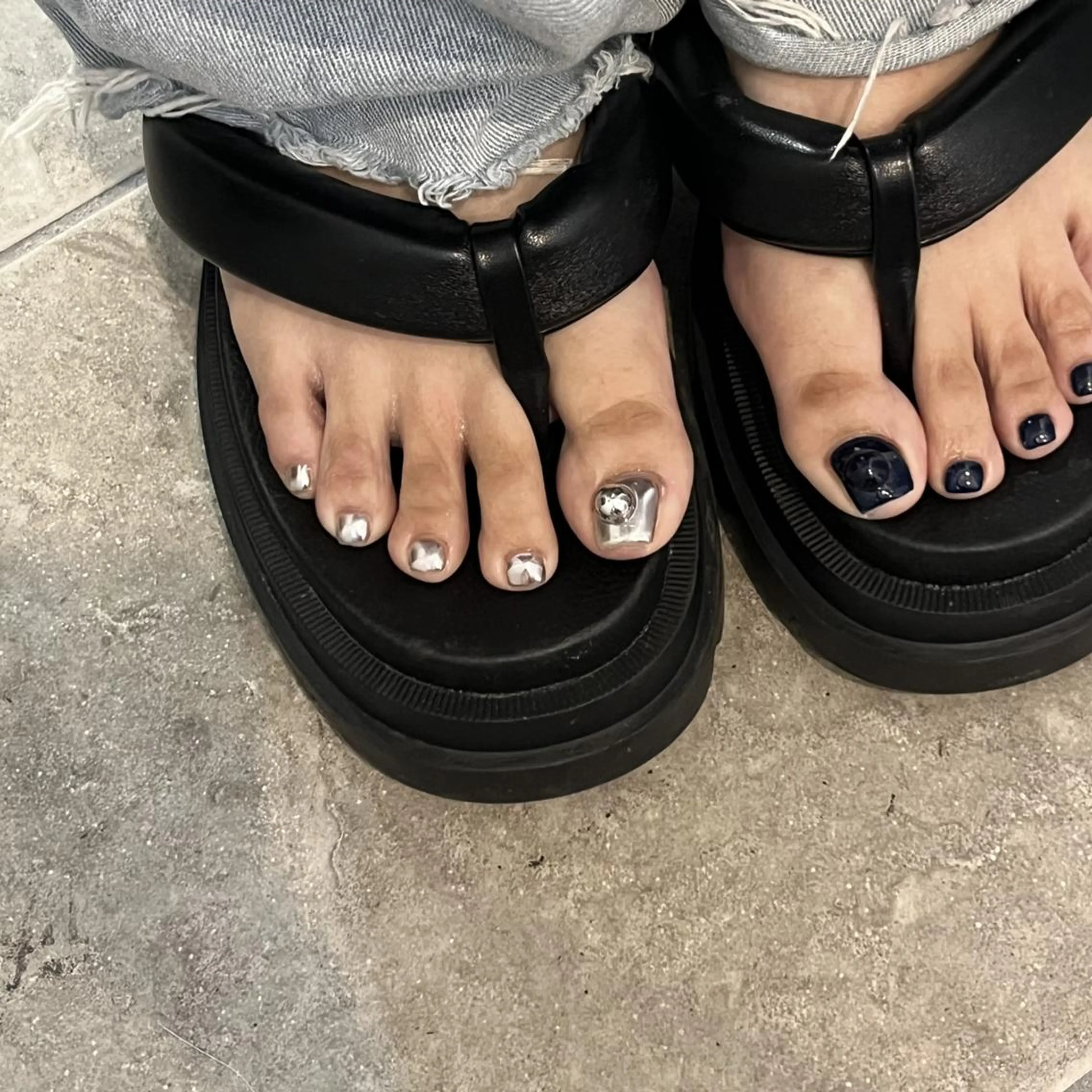 ネイル Ray. ちゅるん系ニュアンスのエステ・リラクイメージ