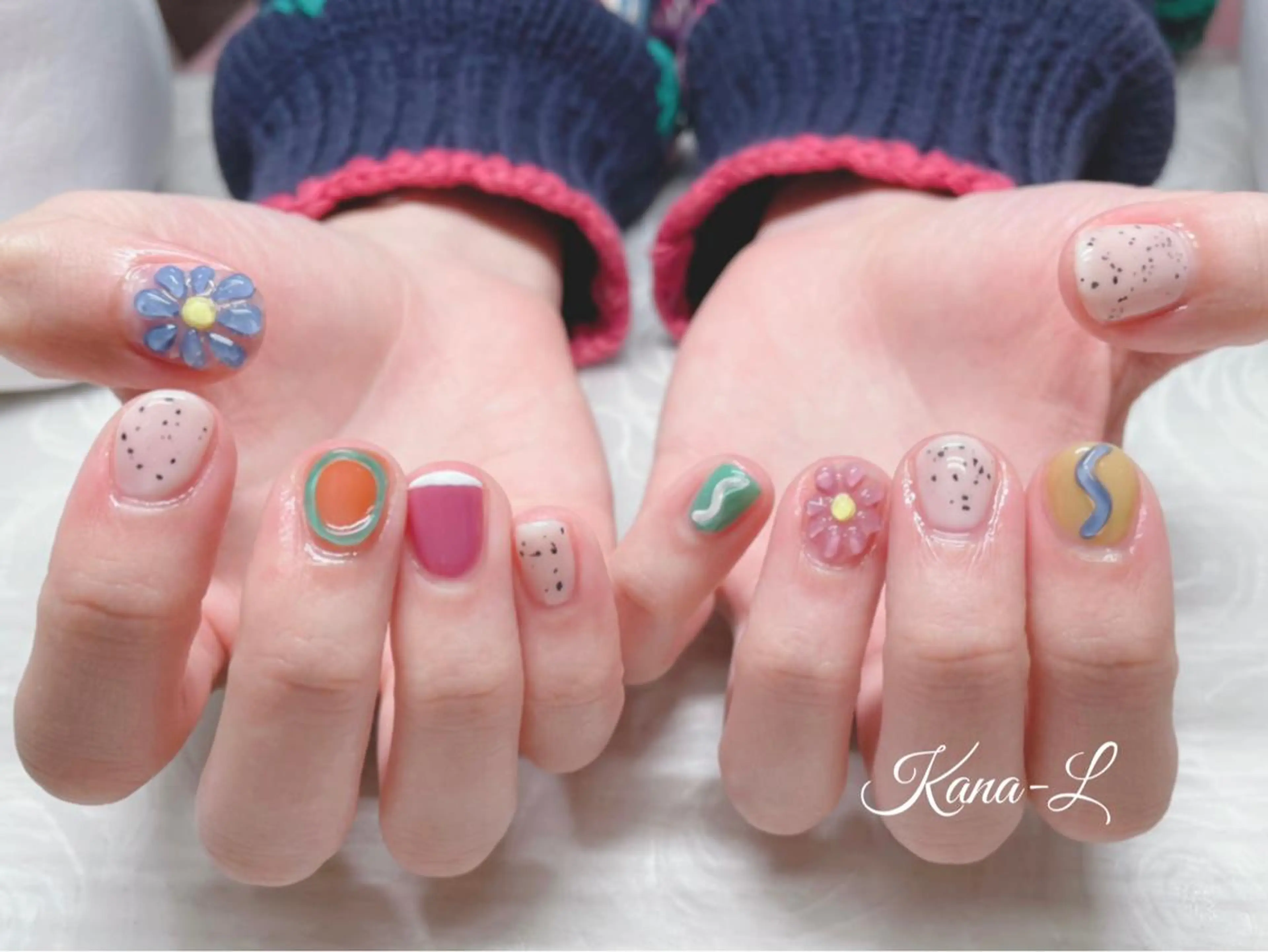 カラー ネイル フラワーネイル ニュアンスネイル ぷっくりネイル 芦辺 香奈のネイルデザイン