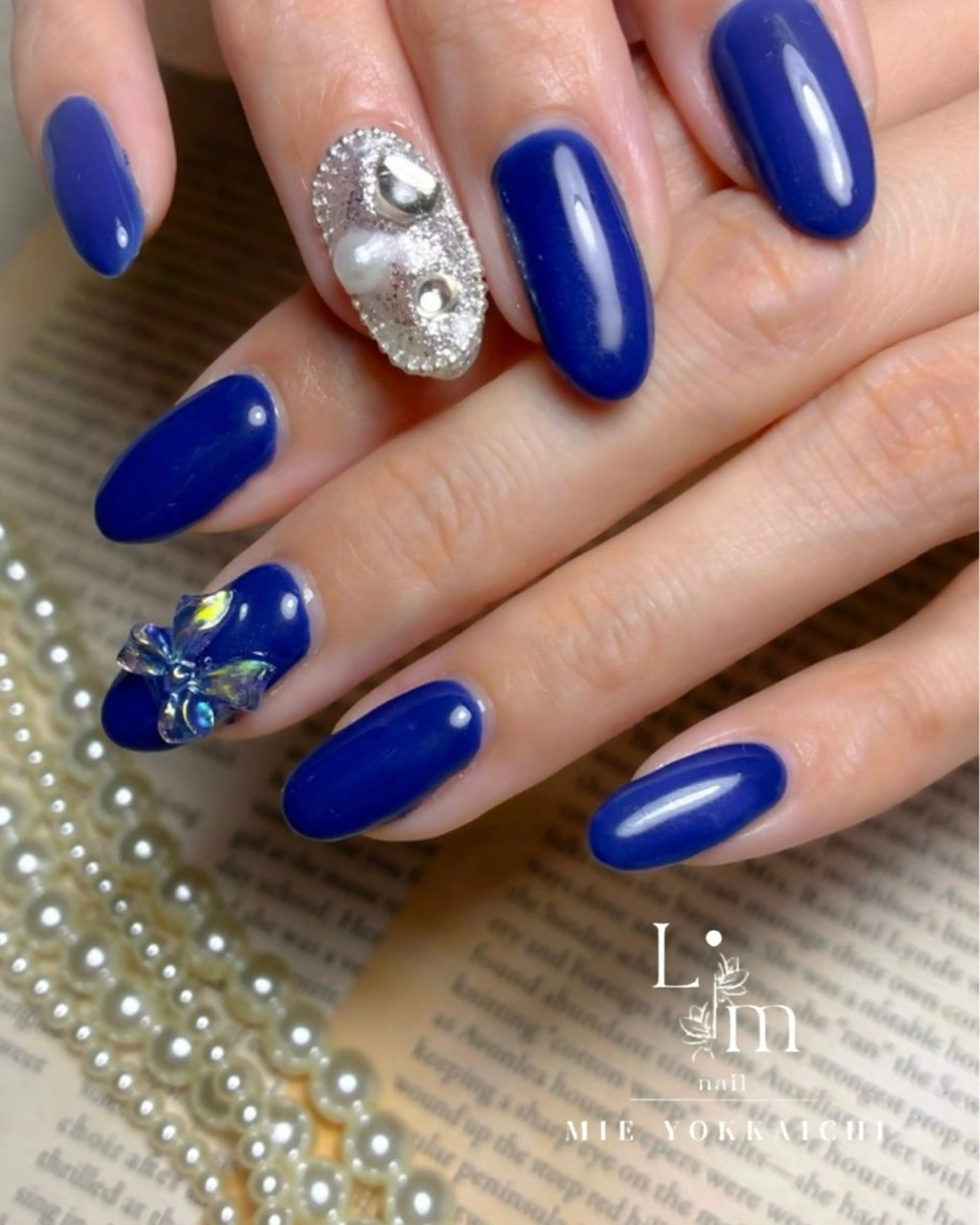 ネイル キラキラネイル ネイビー Li.m nail リム ネイルのネイルデザイン