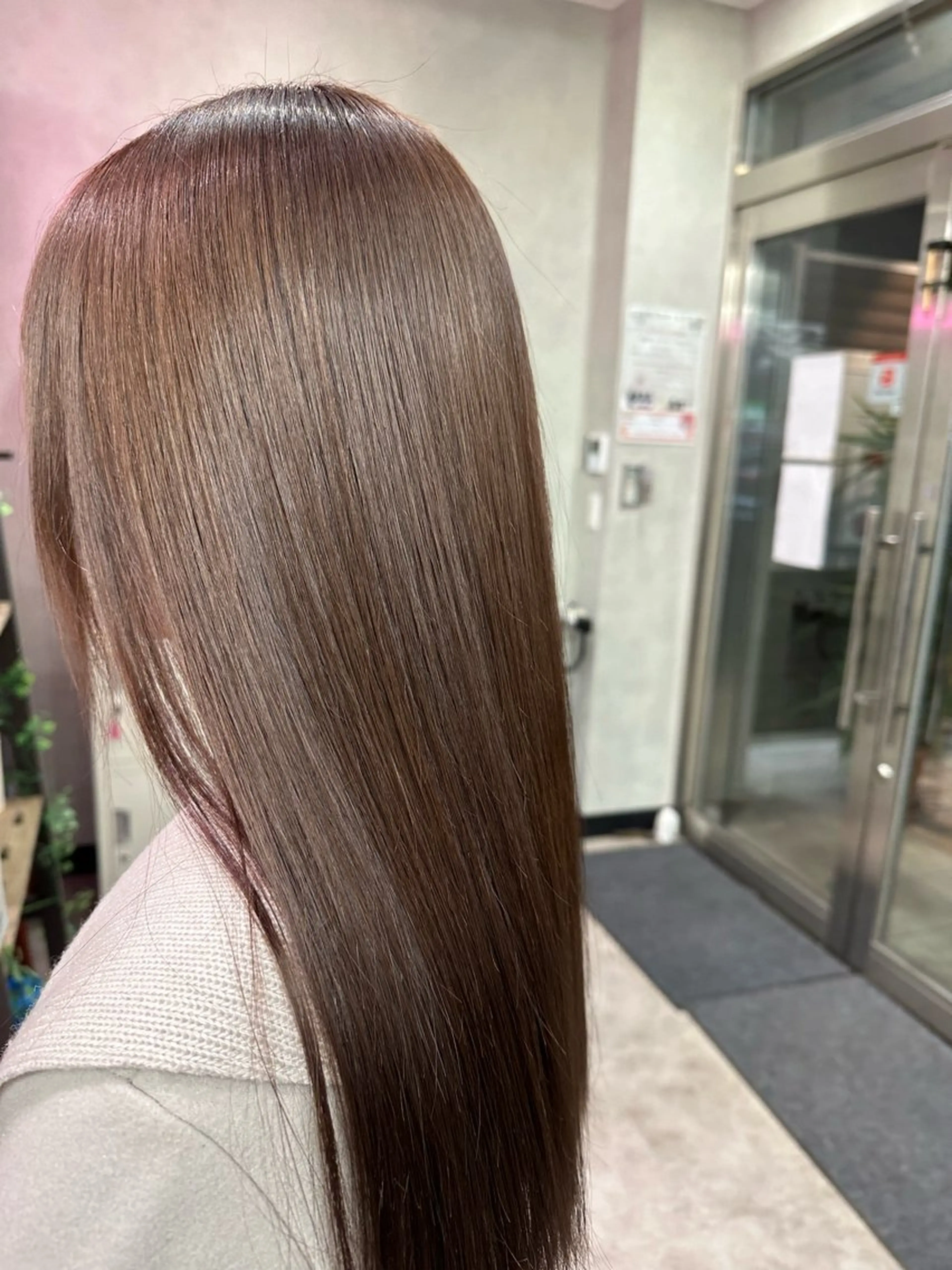 ロング カラー ベージュカラー ブリーチ 透明感カラー ブリーチなしカラー yu-kiハイトーン /ブリーチ無しカラーのヘアスタイル