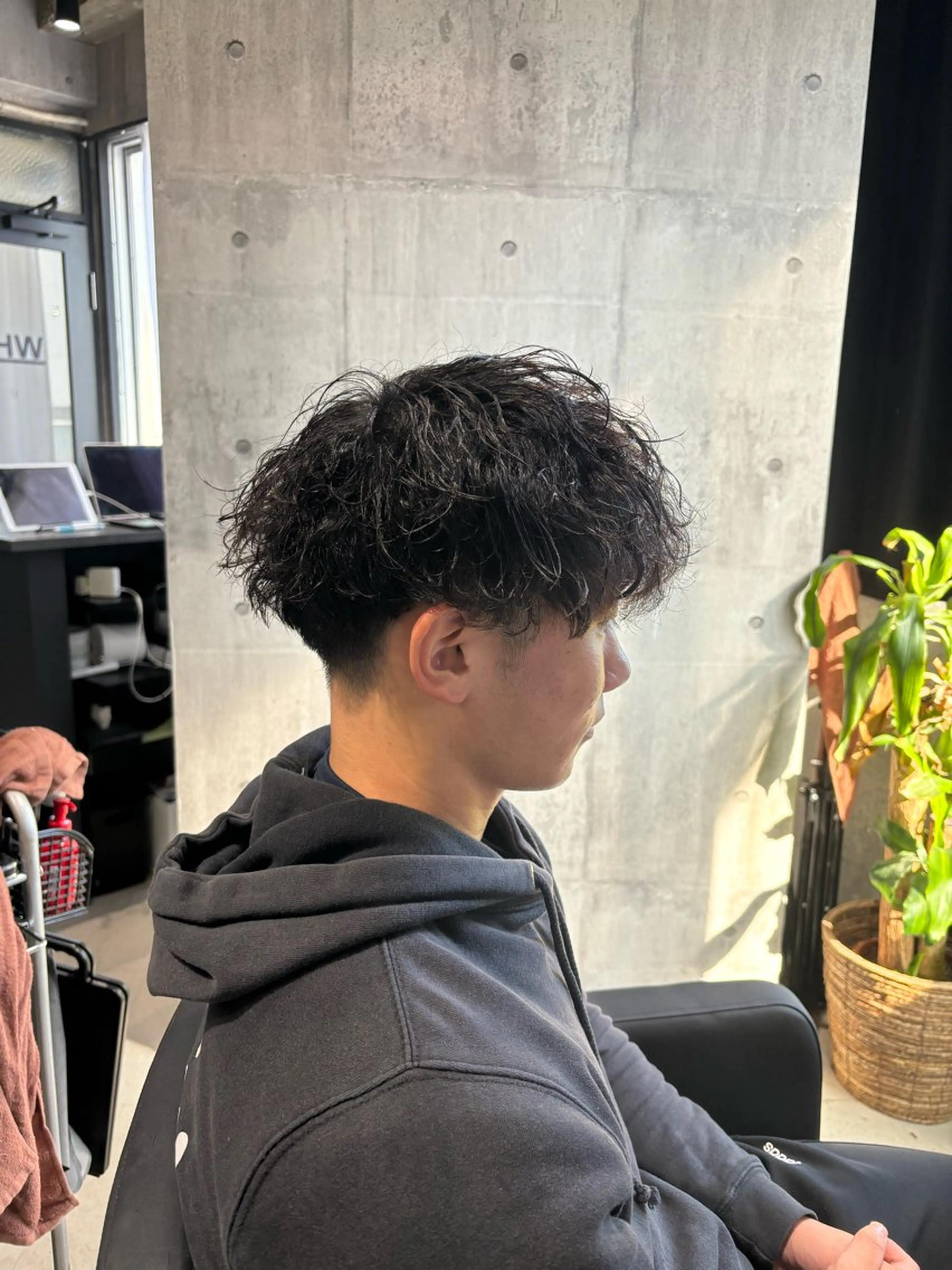 パーマ メンズ 波巻きパーマ _WHITE / KENTOのヘアスタイル