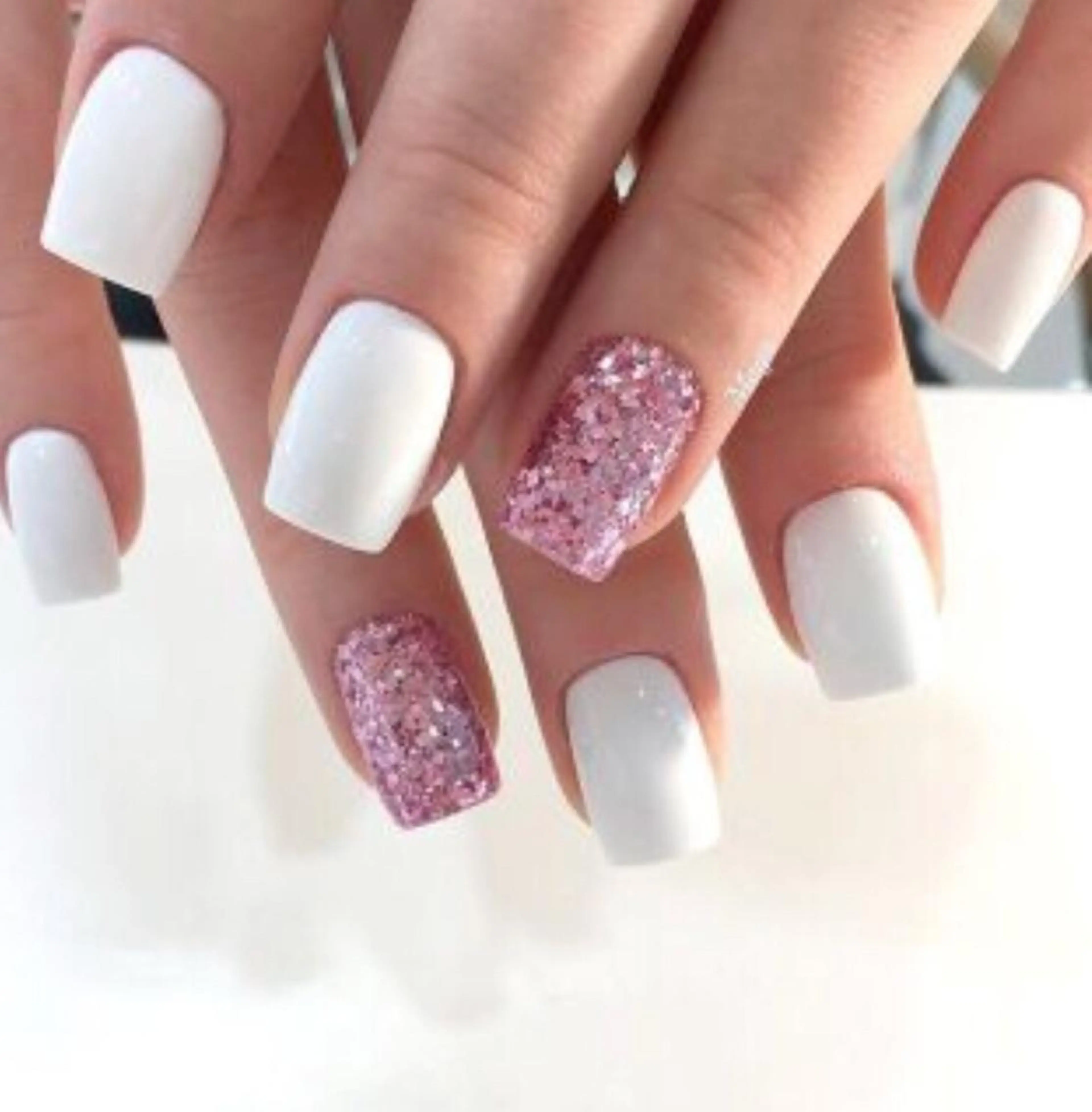 ネイル ハンドネイル ゲン レイカのネイルデザイン