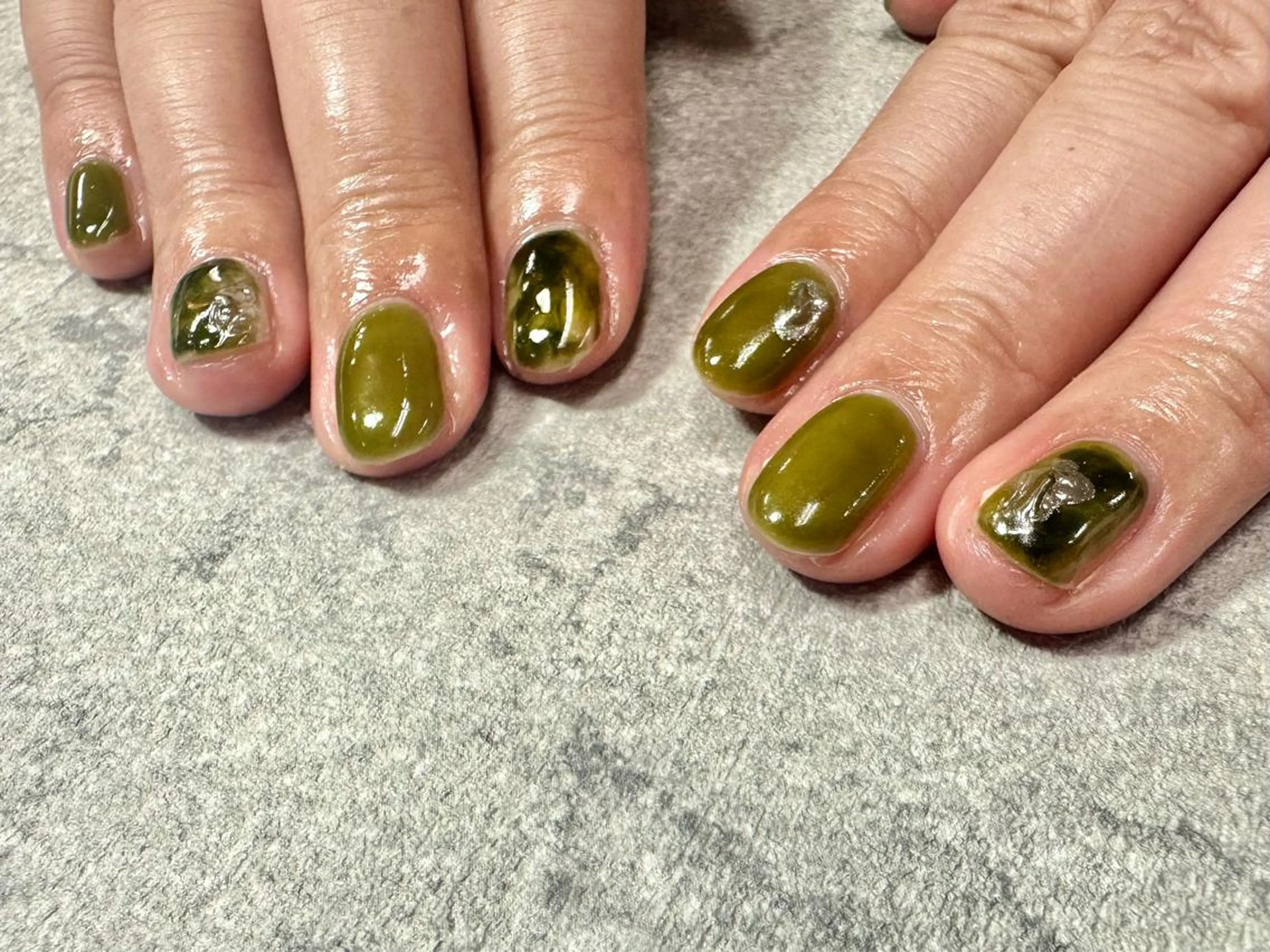 ネイル フットネイル フレンチネイル ジェルネイル ガラスフレンチ グラデーション 高多 瑠美のネイルデザイン