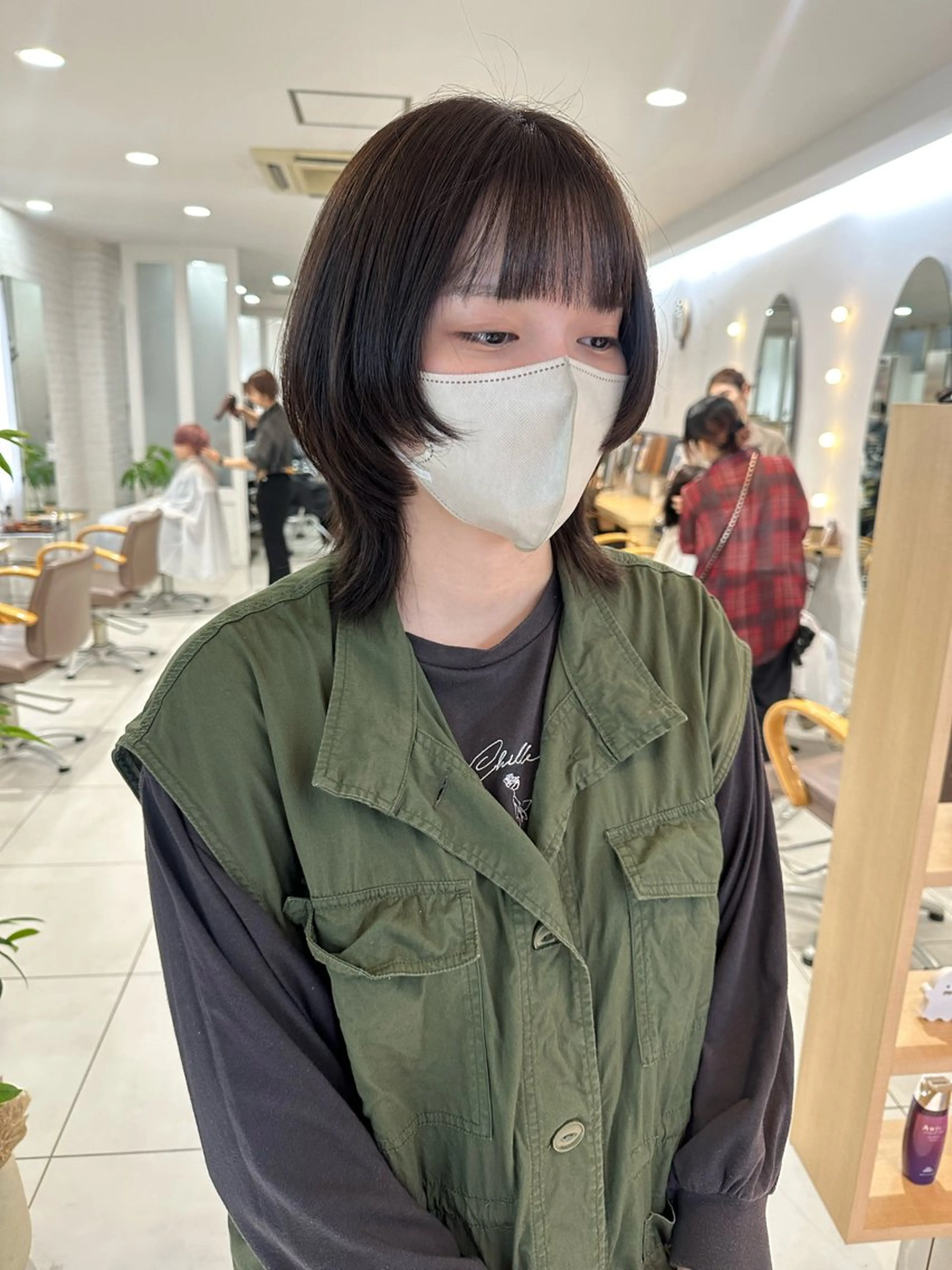 ミディアム 小山 美月のヘアスタイル