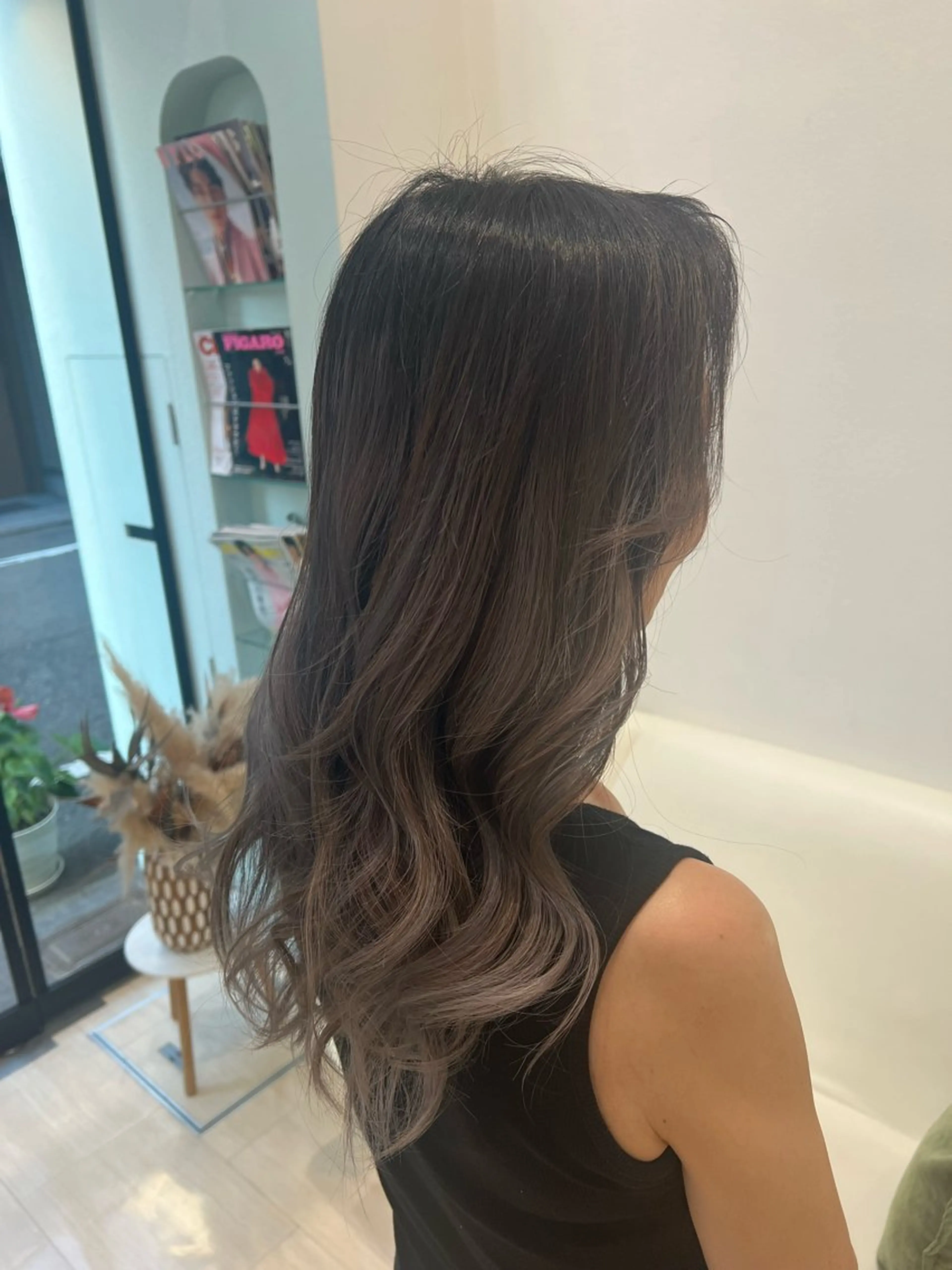 ミディアム カラー ベージュカラー 韓国風ヘア レイヤーカット カット ヘアカラー トリートメント 堀井 凌平のヘアスタイル