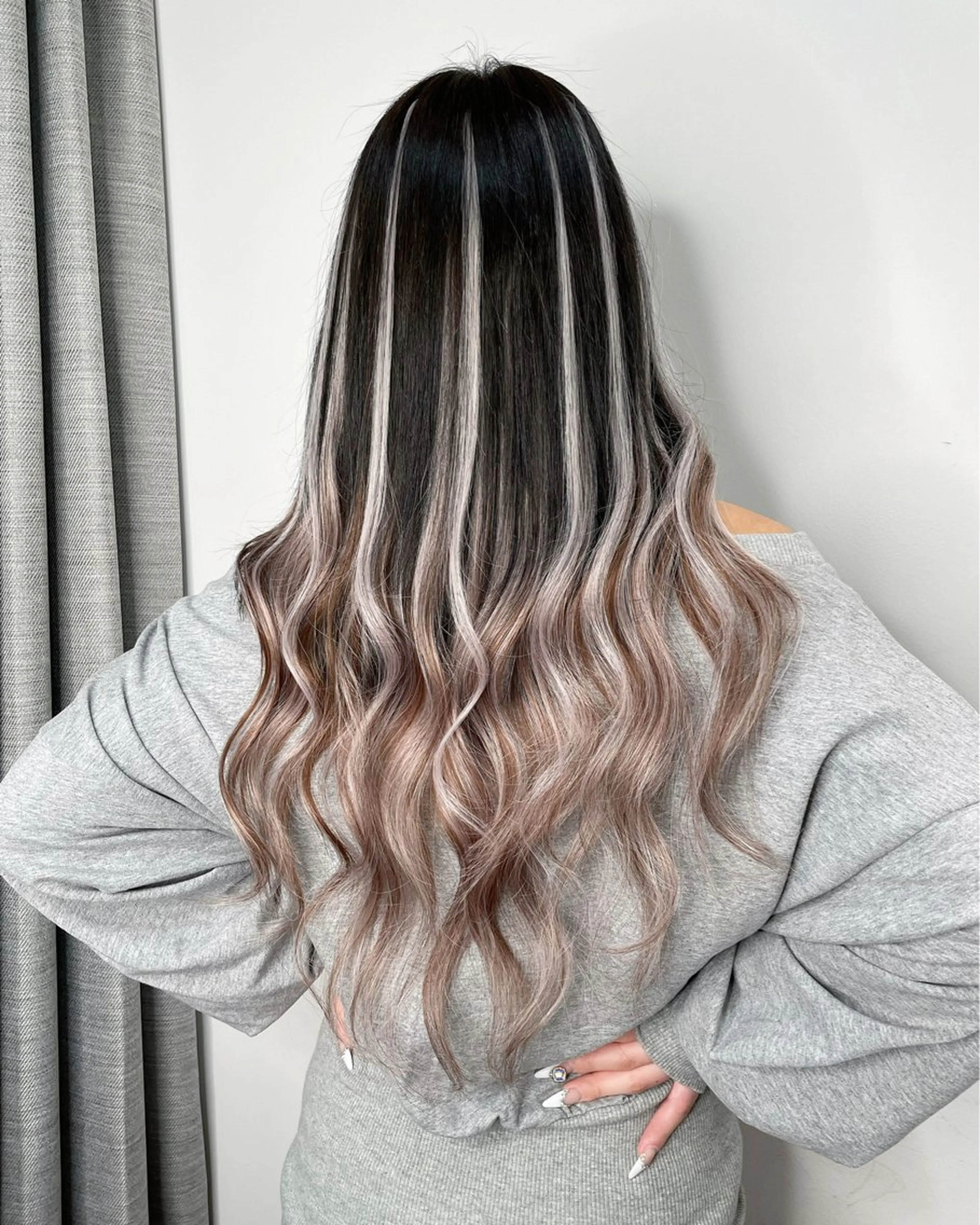 ロング 🔗透明感カラー🔗 エクステ✂️はるちかのヘアスタイル