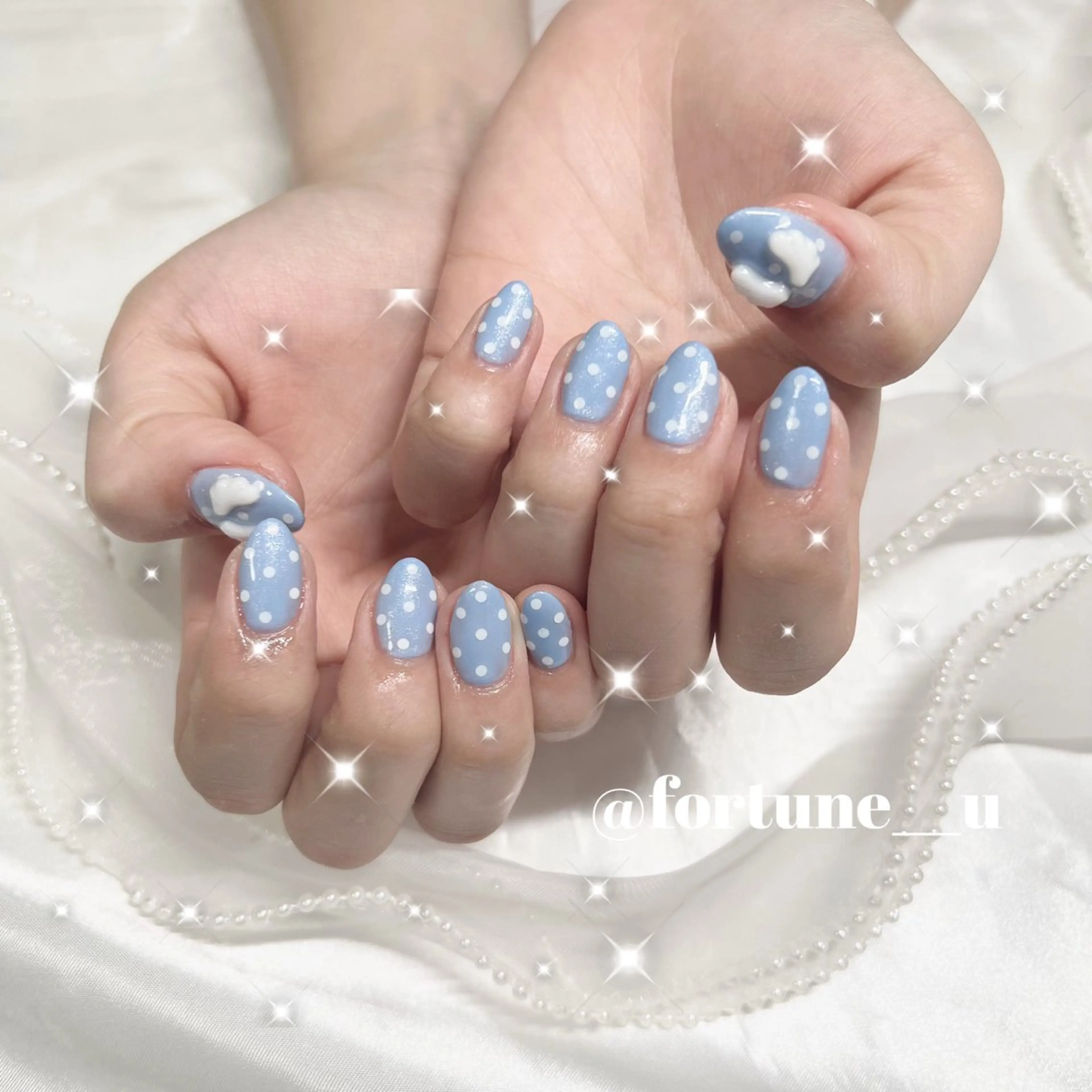 ネイル チークネイル ガーリー 韓国ネイル 水色 持ち込み ハンドネイル 💜4/14空✩.* Yuuna💜のネイルデザイン