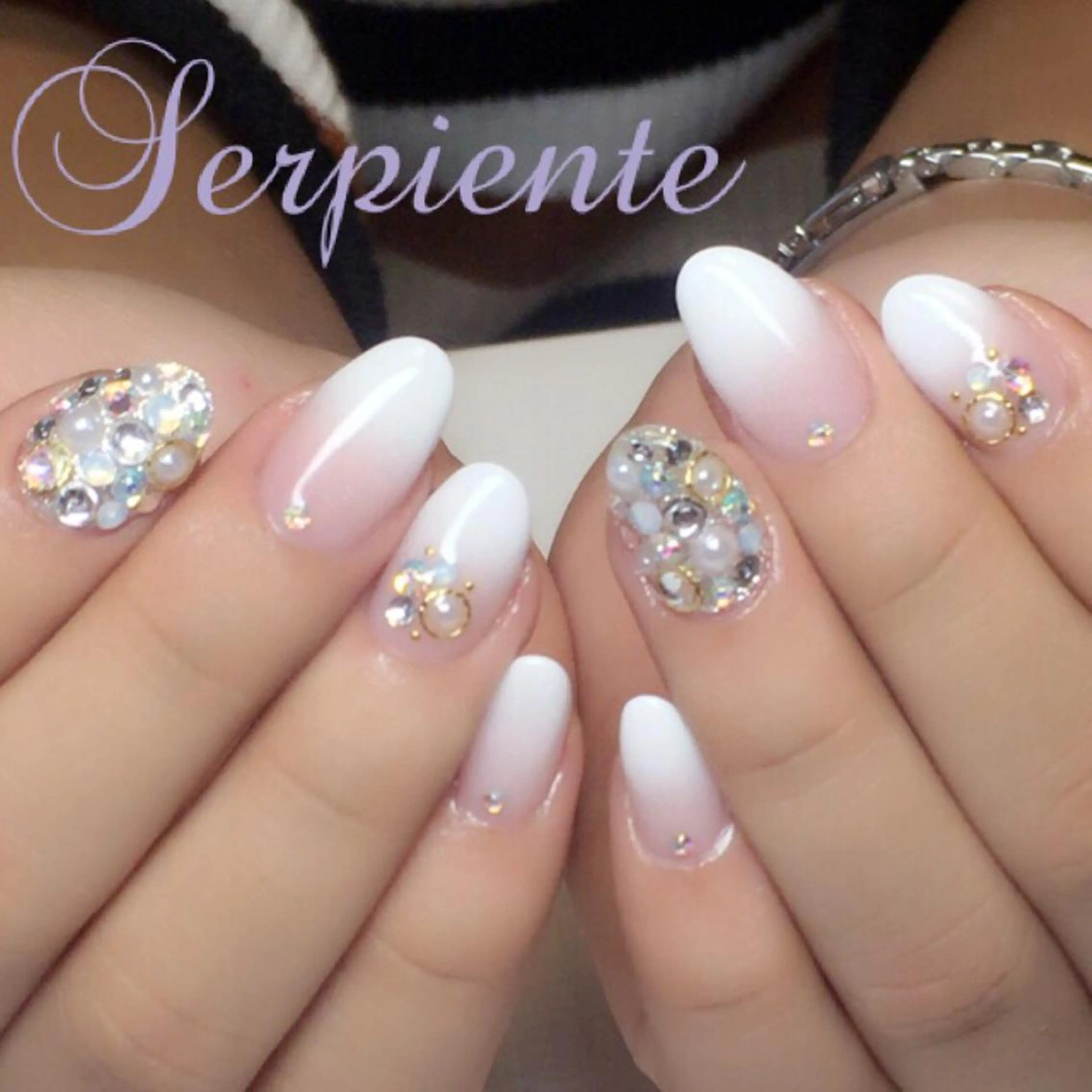 ネイル Nail salon Serpienteのネイルデザイン